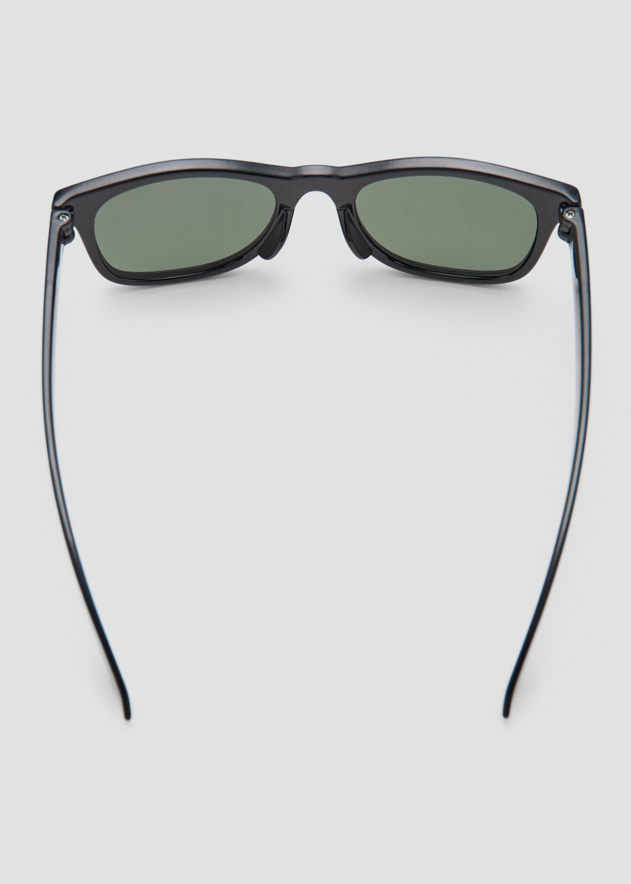 نظارات شمسية .-- arnau - تفاصيل المنتج 1, أسود. Ref: 27002902-00.