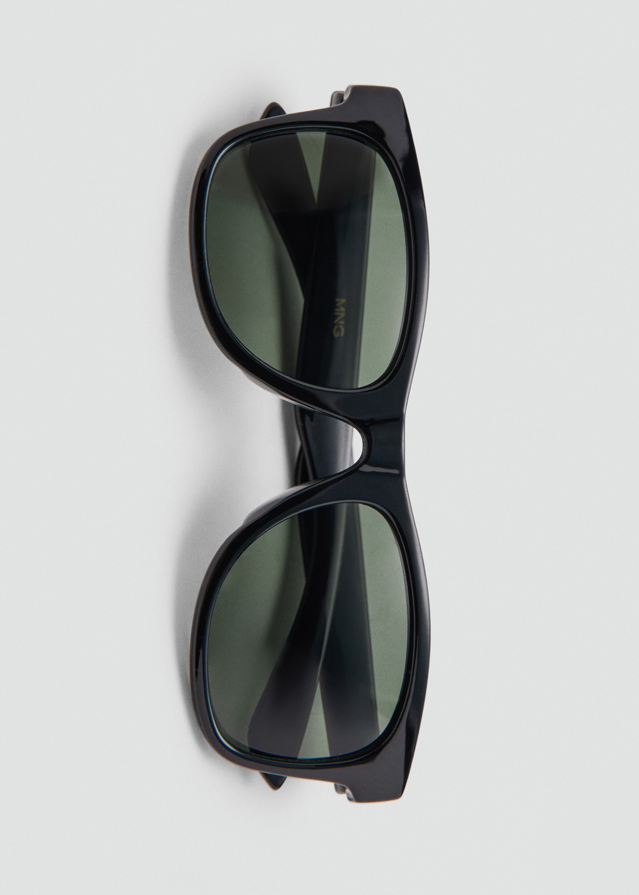 نظارات شمسية .-- arnau - تفاصيل المنتج 2, أسود. Ref: 27002902-00.