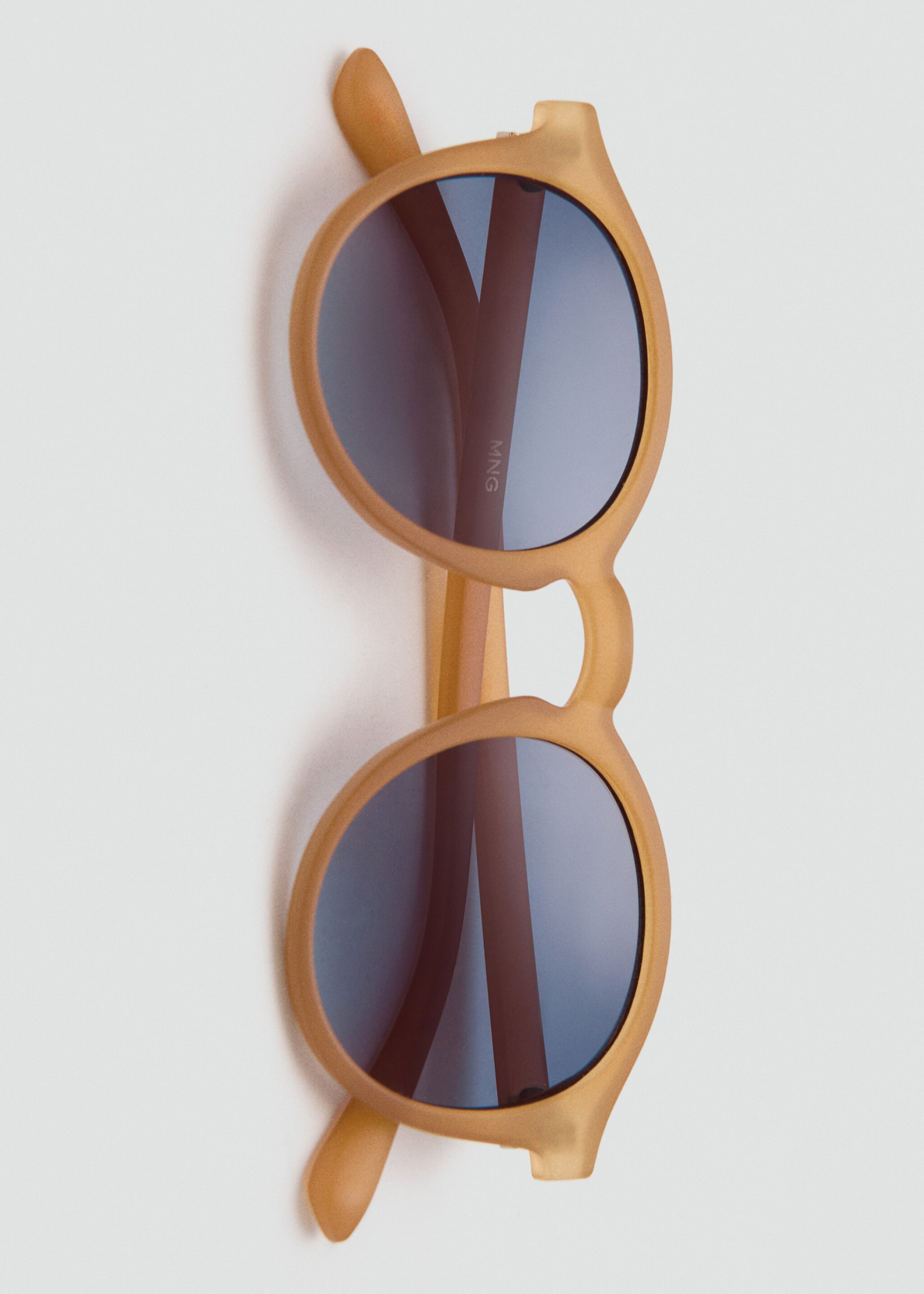 Lunettes soleil paul - Détail de l'article 2, Moutarde. Ref: 27002906-00.