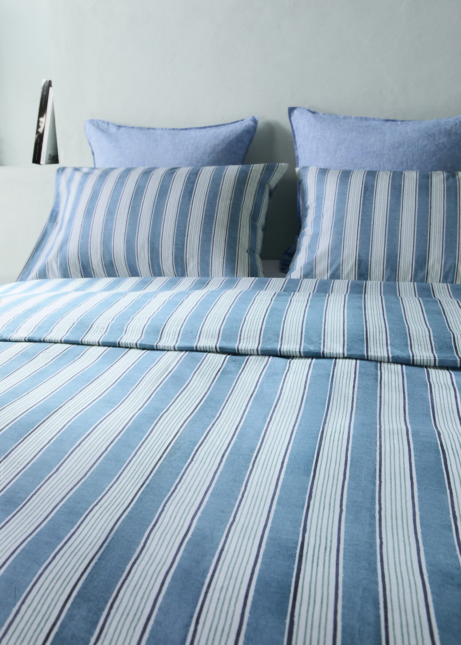 Watercolour Broad Stripes Duvet Cover for 90 cm Bed - Details of the article 7
