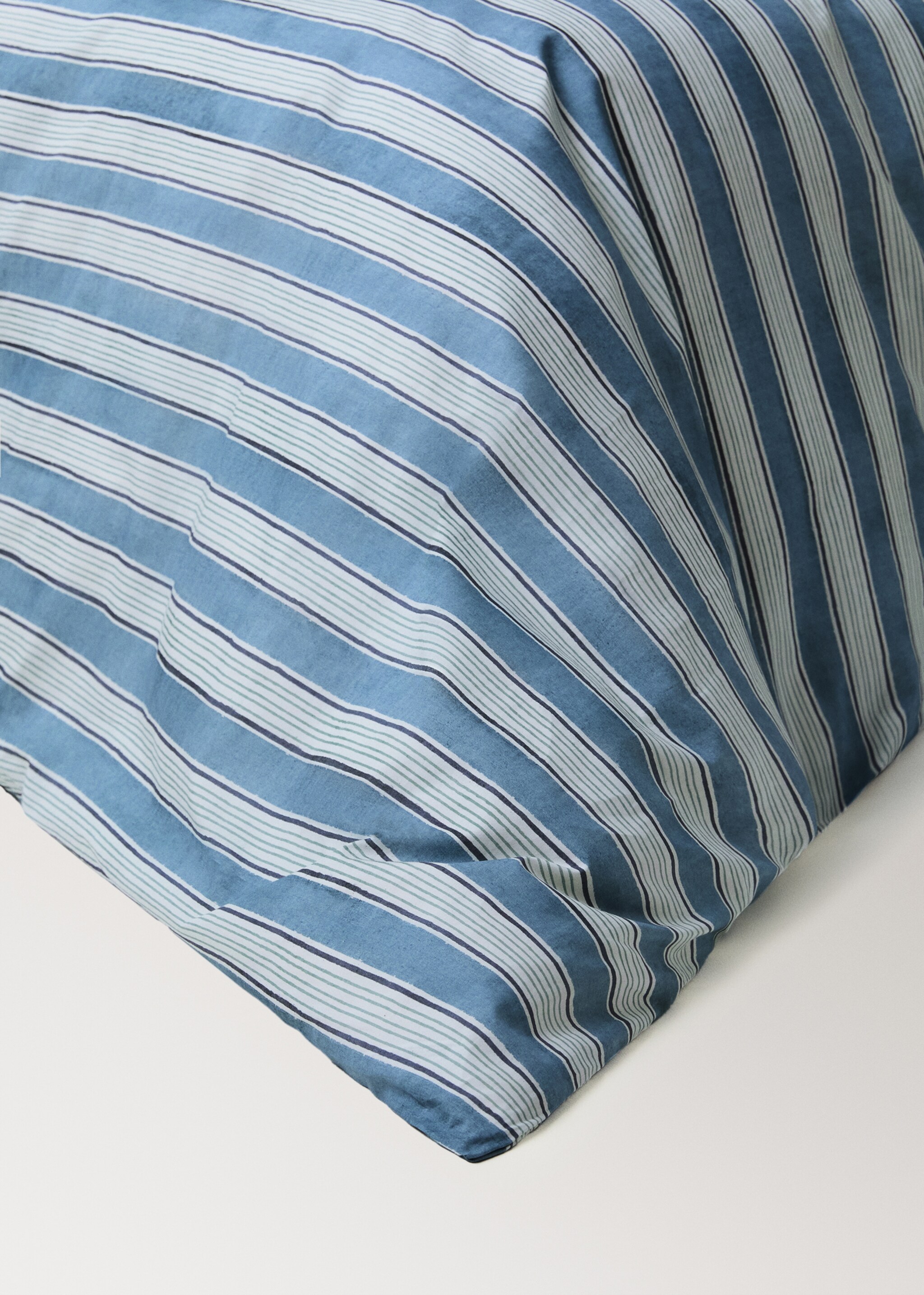 Watercolour Broad Stripes Duvet Cover for 150/160 cm Bed - Details of the article 8, Blue. Ref: 27002964-00.