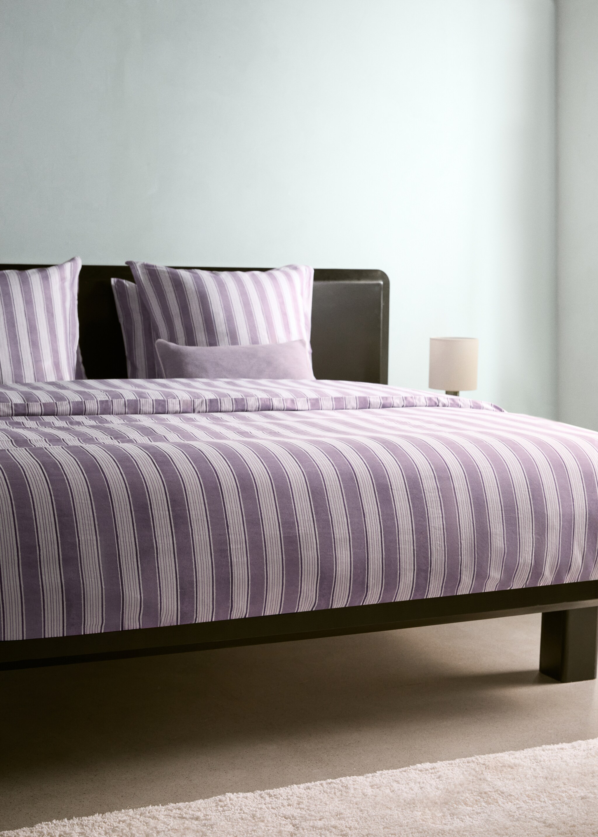 Påslakan med breda akvarellränder 150/160 cm säng - Detaljer om artikeln 7, Blåbär. Ref: 27002964-00.