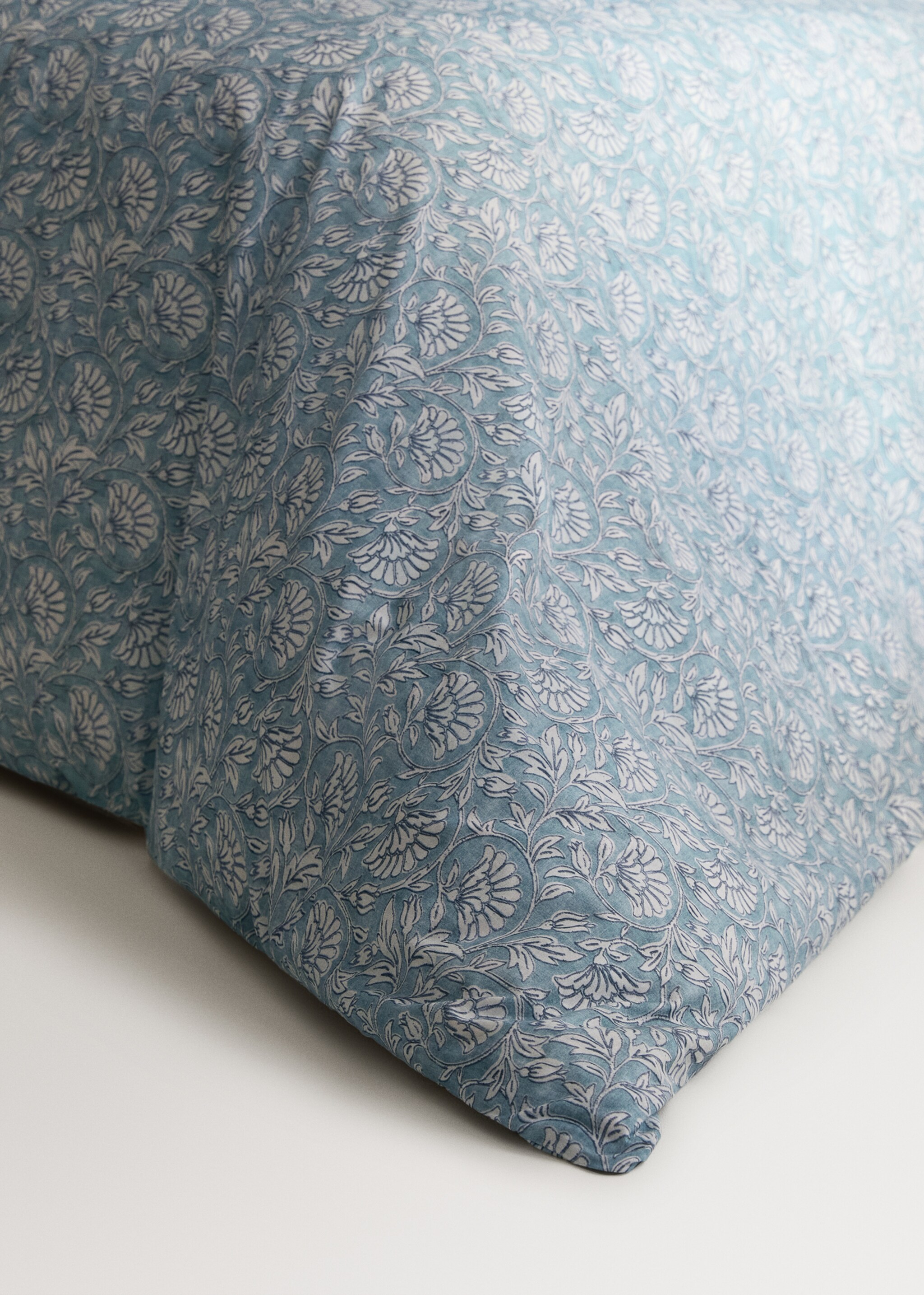 Reversible floral stripe duvet cover for 150/160 cm bed - Details of the article 8, Aqua Green. Ref: 27002988-00.