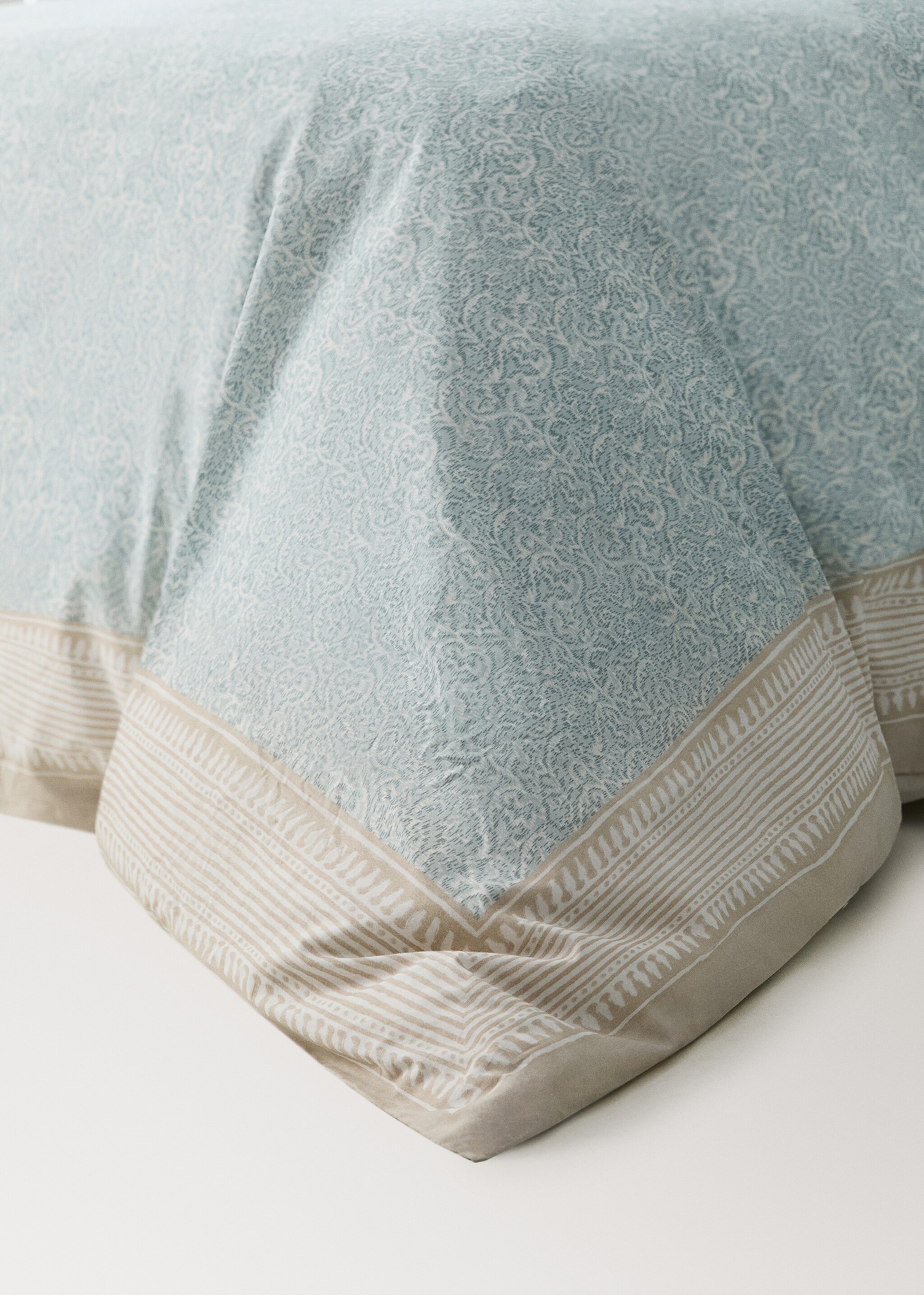 Decorative floral percale duvet cover with striped border for 150/160 cm bed - Details of the article 8, Pastel Green. Ref: 27002997-00.