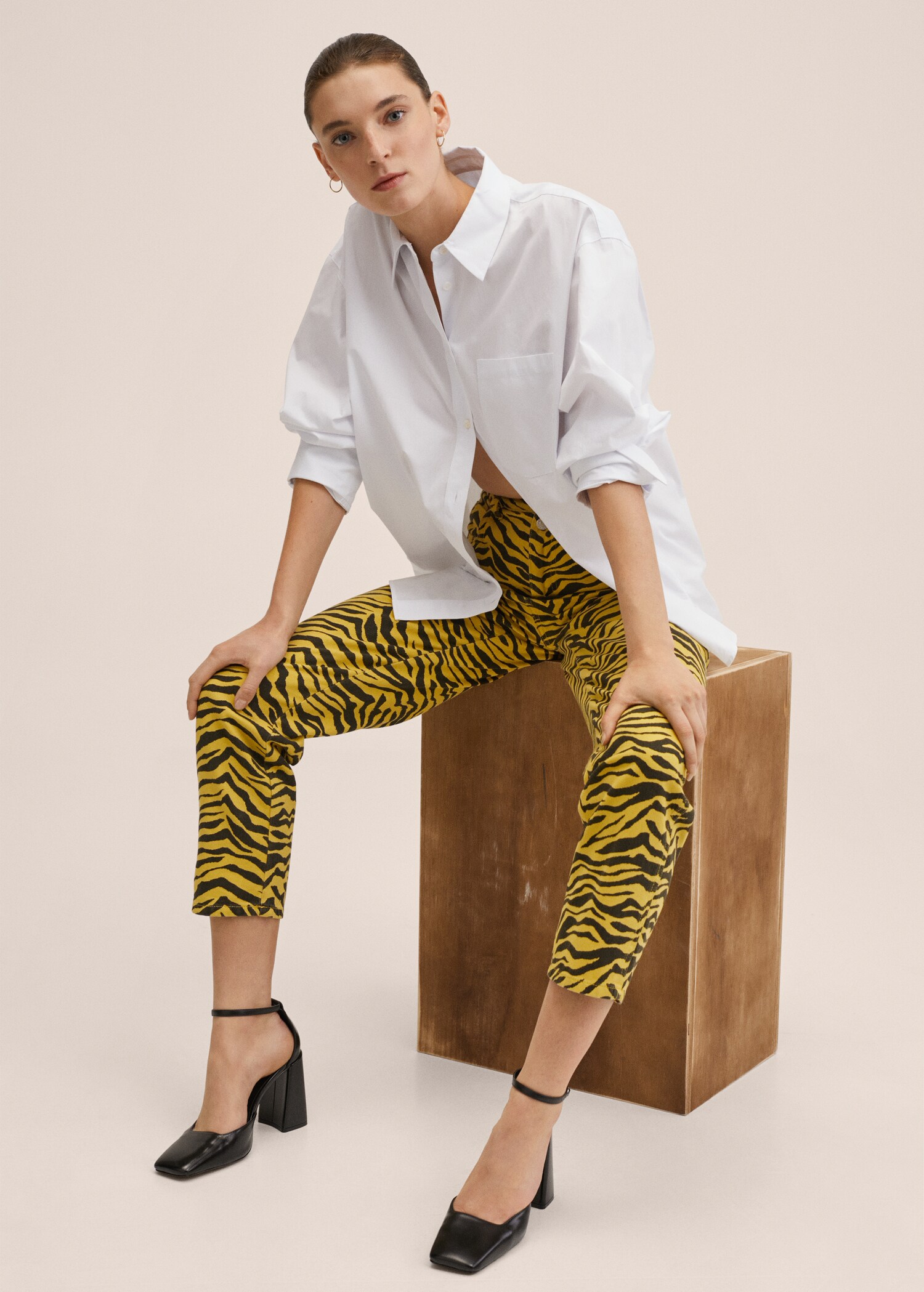 Animal print tapered jeans - Details of the article 2