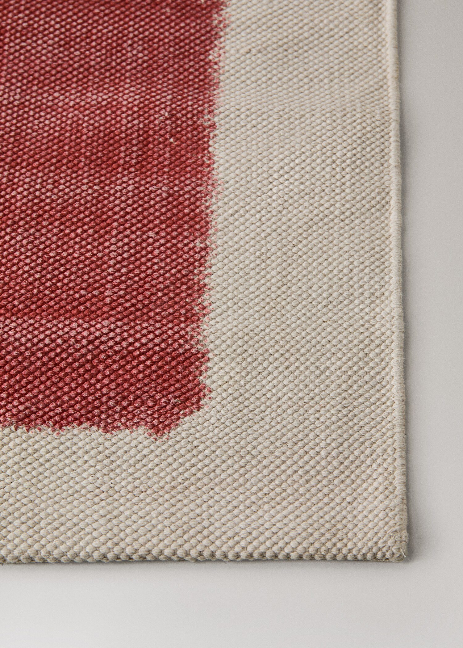 Baumwollteppich mit zweifarbigem Print - Detail des Artikels 2