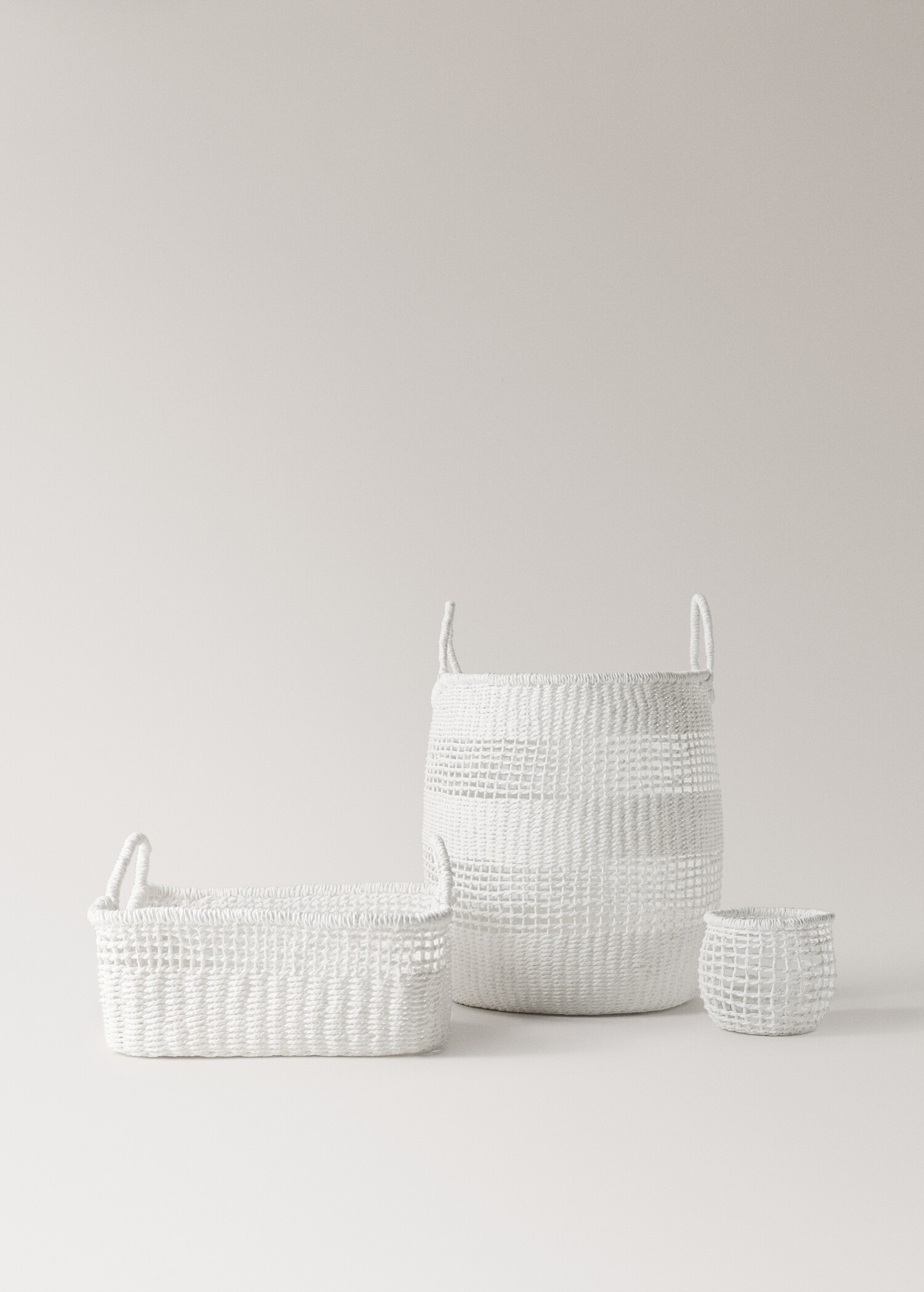Two-handled paper basket - Details of the article 3