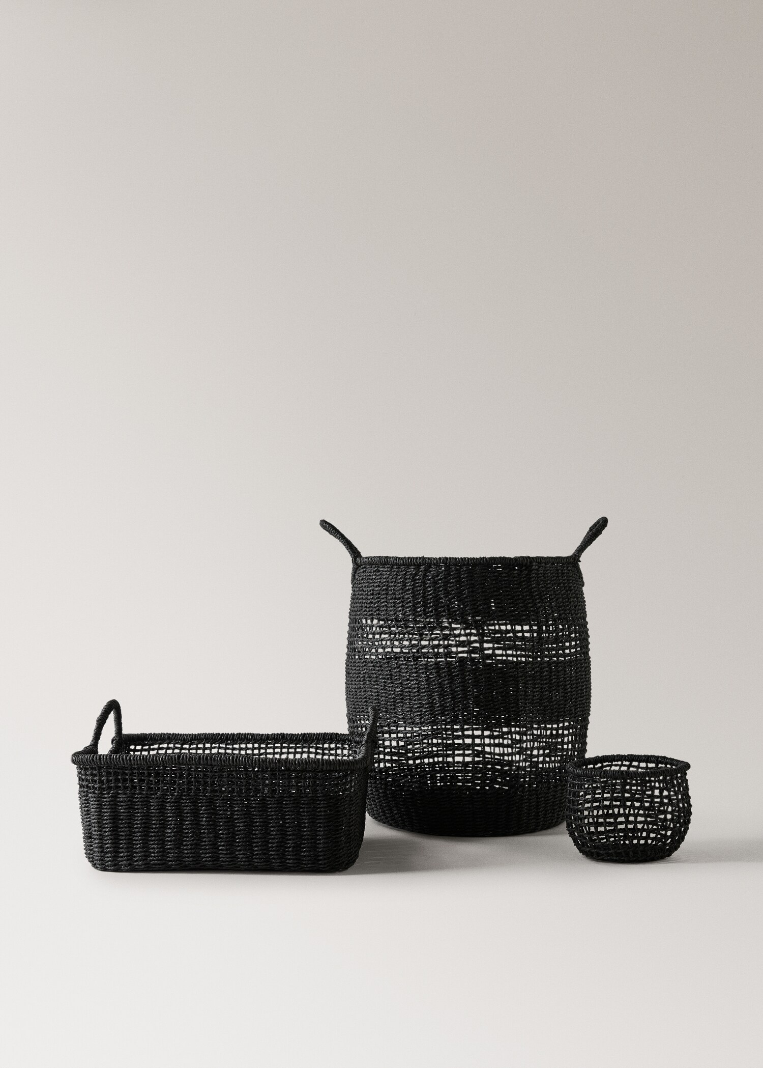 Two-handled paper basket - Details of the article 3