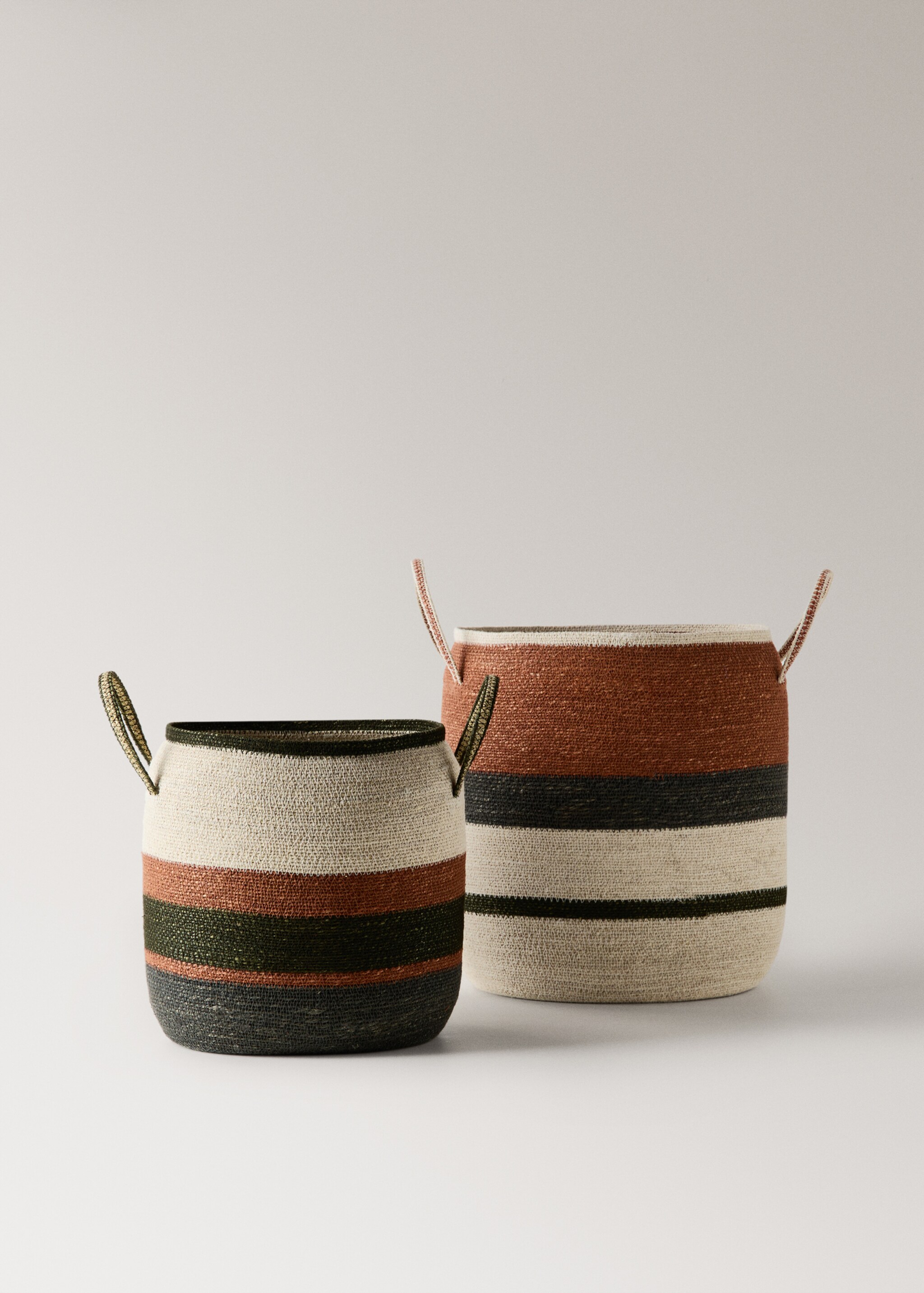 Large oval basket striped handles - Details of the article 4, Burnt Orange. Ref: 27003299-00.