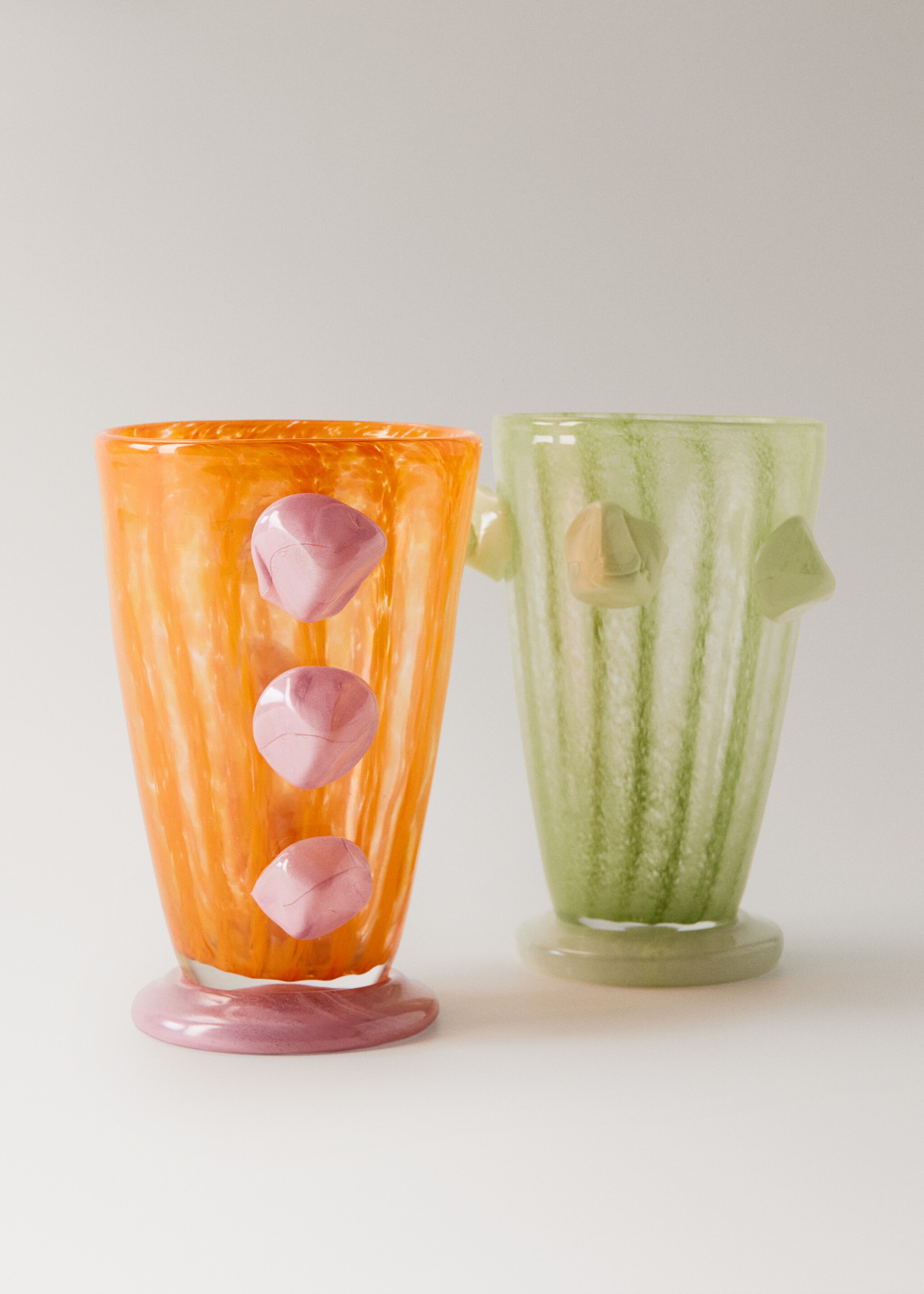 Blown glass vase, coloured - Details of the article 3, Neon Orange. Ref: 27003311-00.