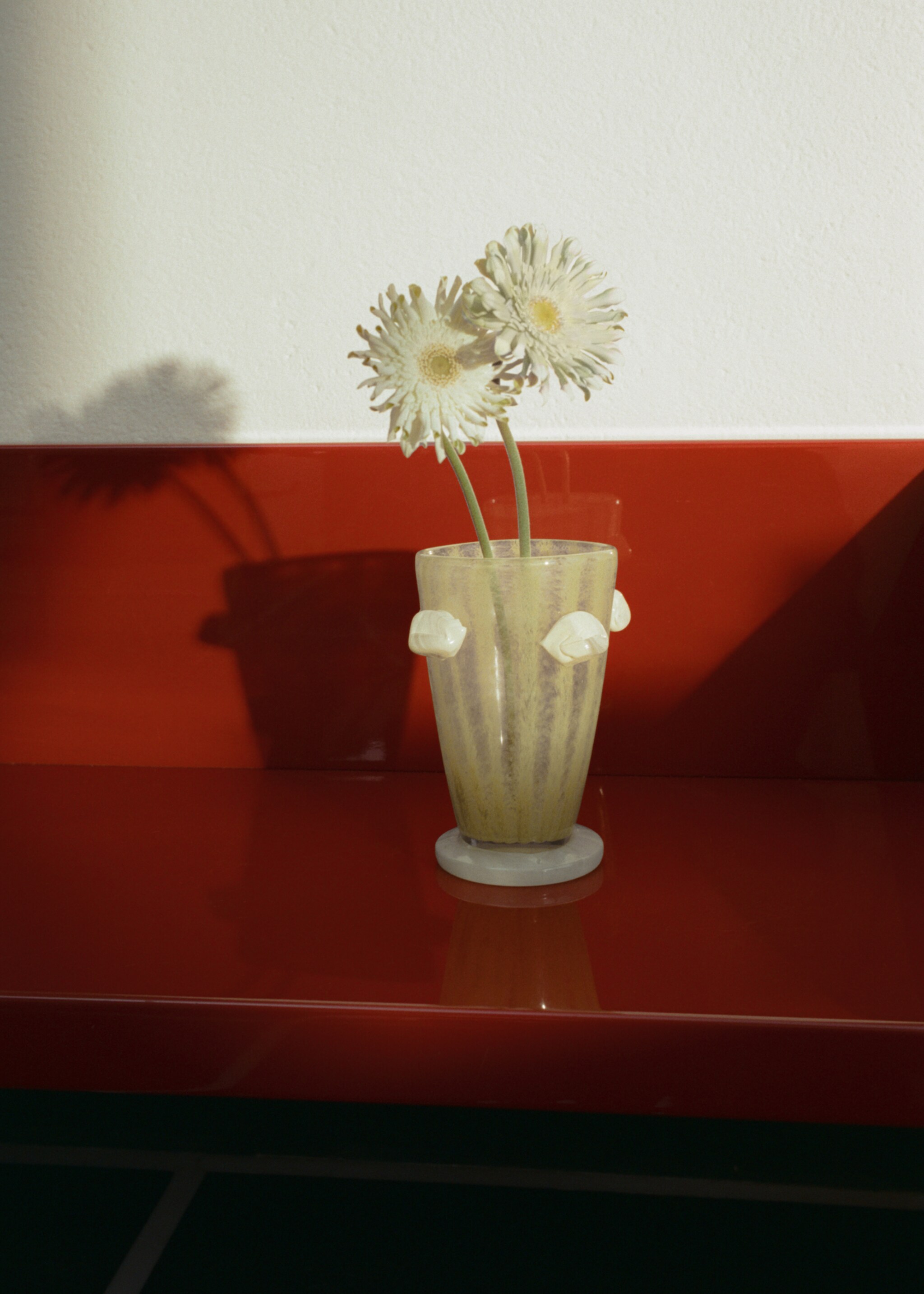 Vase en verre soufflé coloré - Détail de l'article 6, Vert pastel. Ref: 27003311-00.