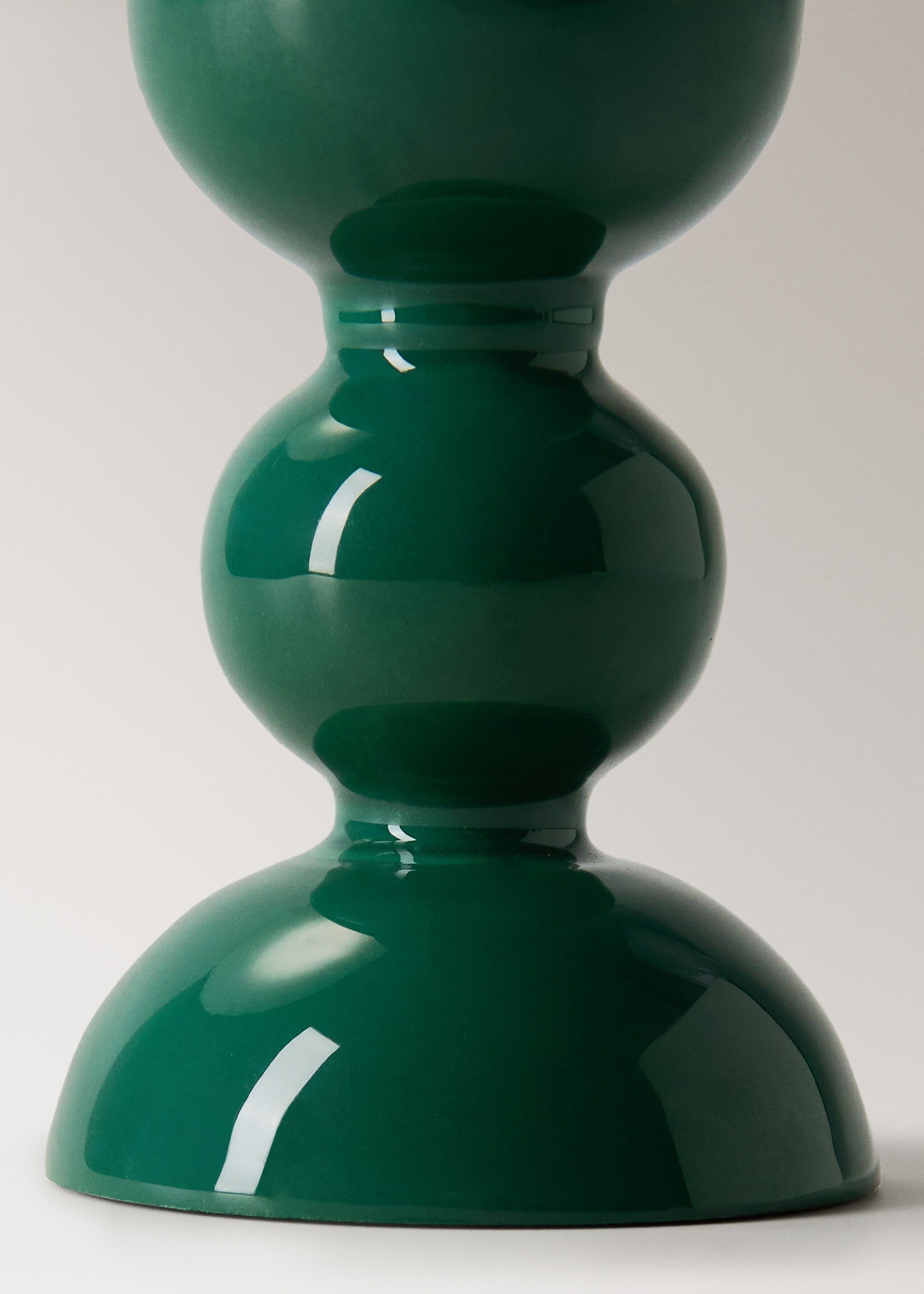 Metal low-colour candelabra - Details of the article 2, Light/Pastel Grey. Ref: 27003318-00.