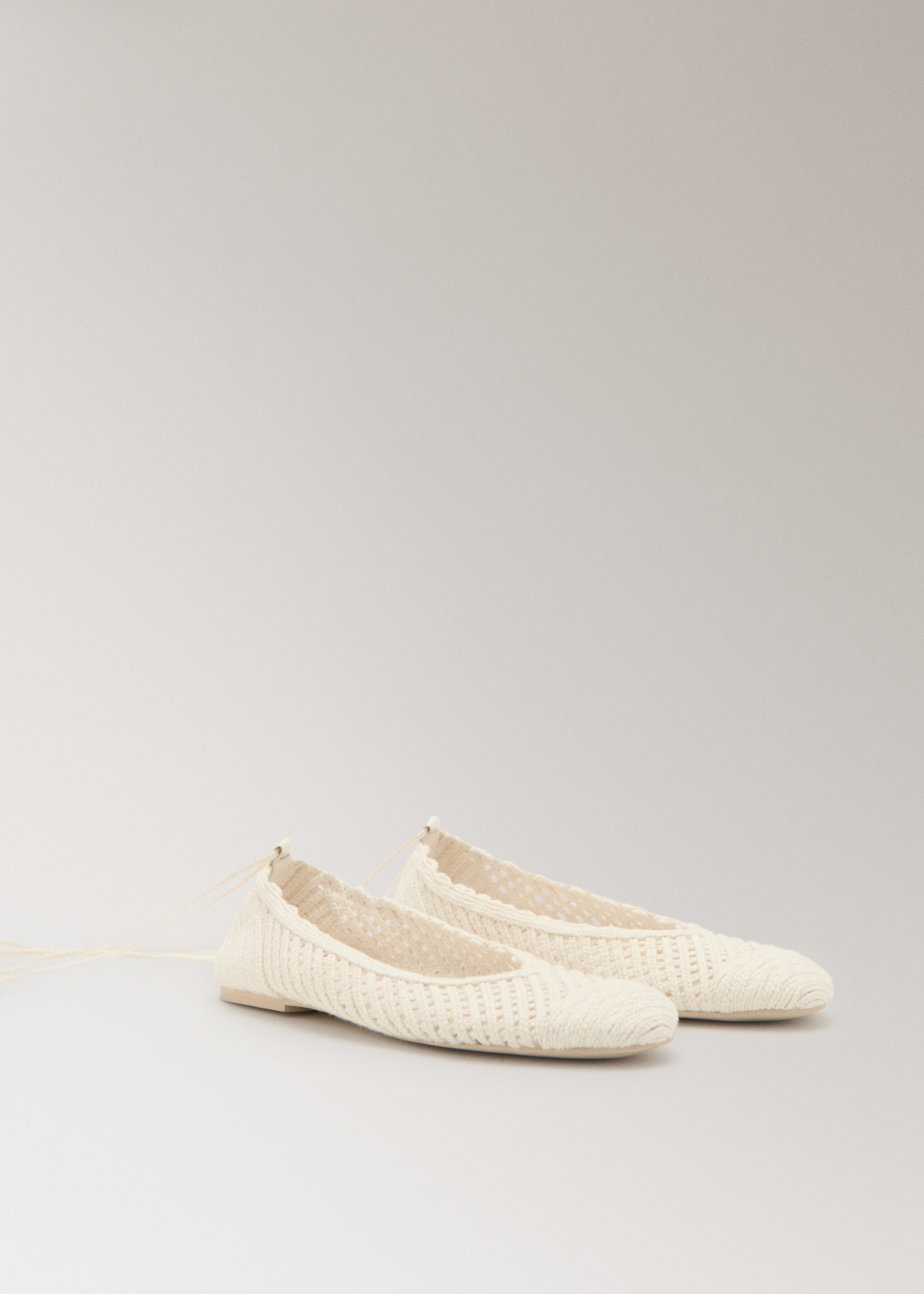 Knitted ballerina straps - Medium plane, Off White. Ref: 27003322-00.