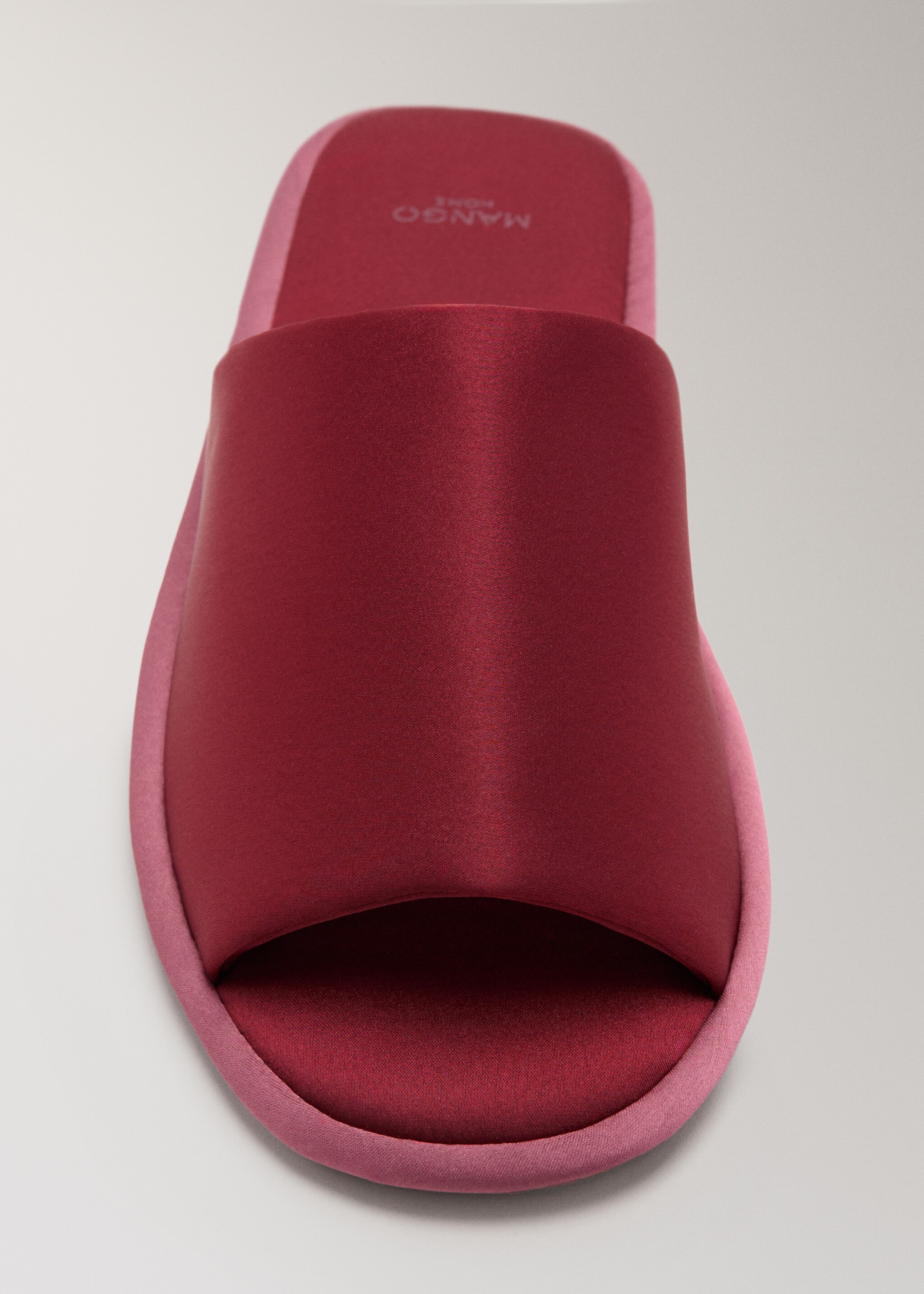 Satin trainers with contrast piping - Details of the article 2, Wine. Ref: 27003324-00.