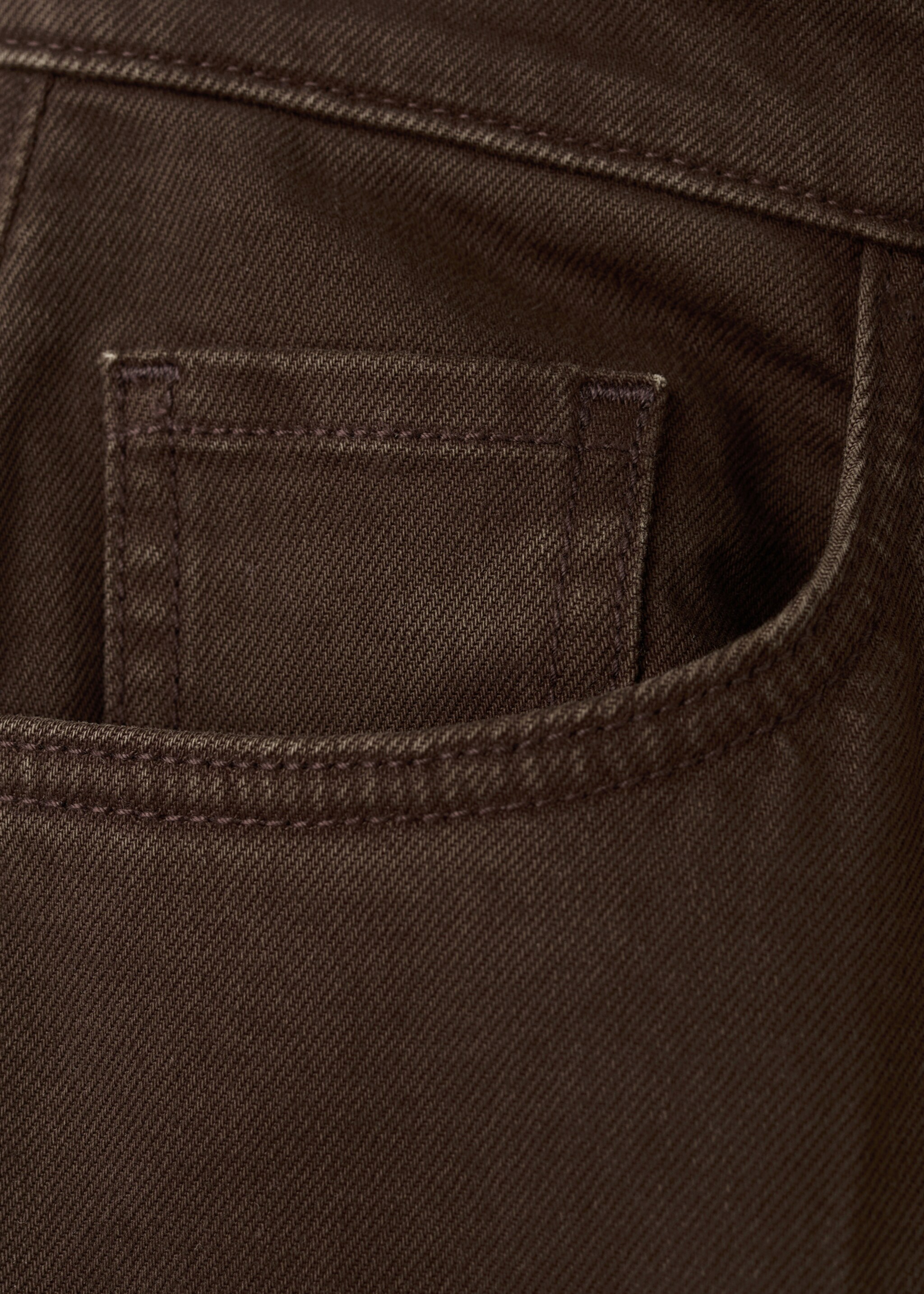 Jean large taille haute - Détail de l'article 0, Chocolat. Ref: 27003341-00.