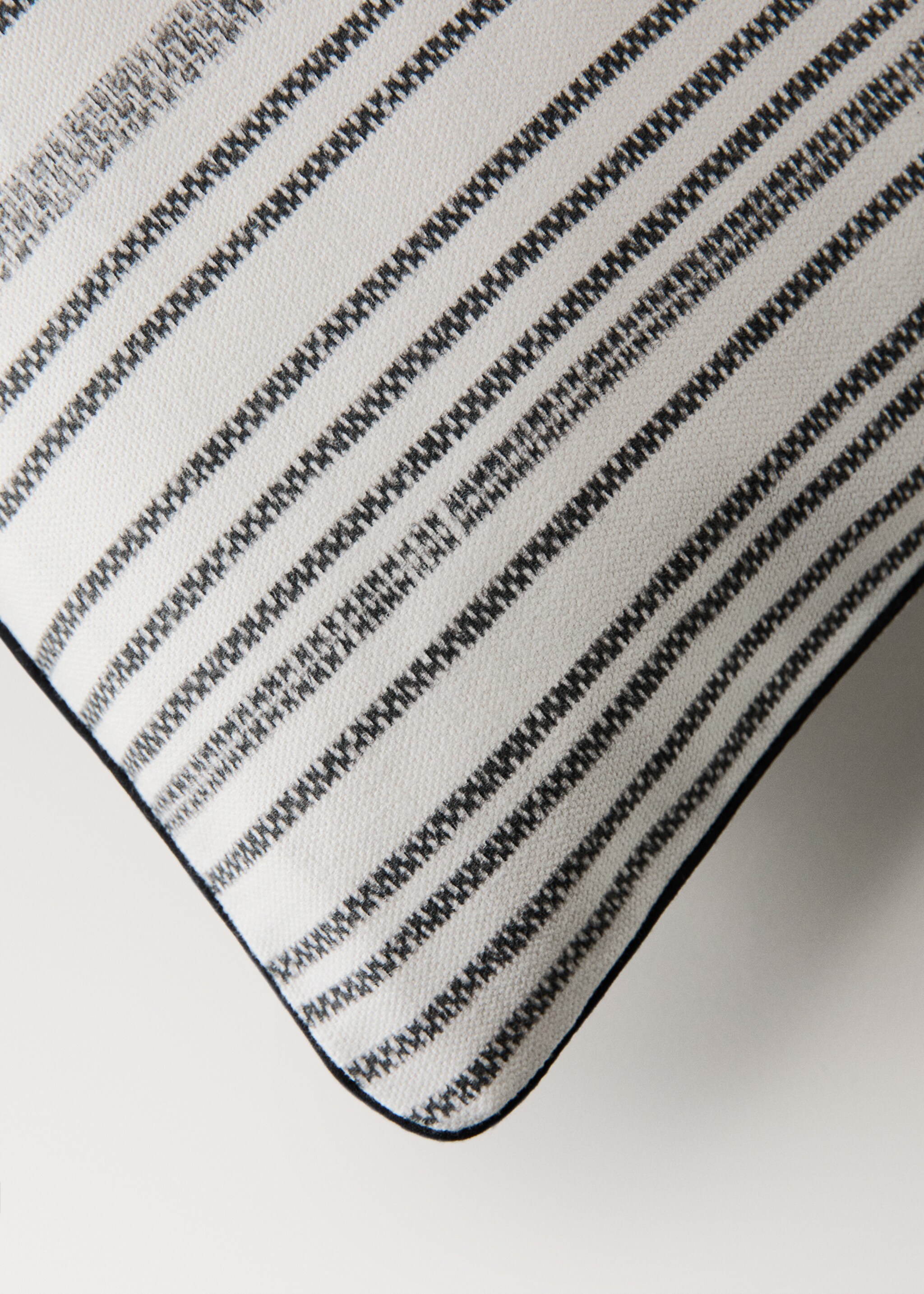 Funda cojín algodón rayas irregulares 30x50cm - Detalle del artículo 1, Gris antracita. Ref: 27003349-00.