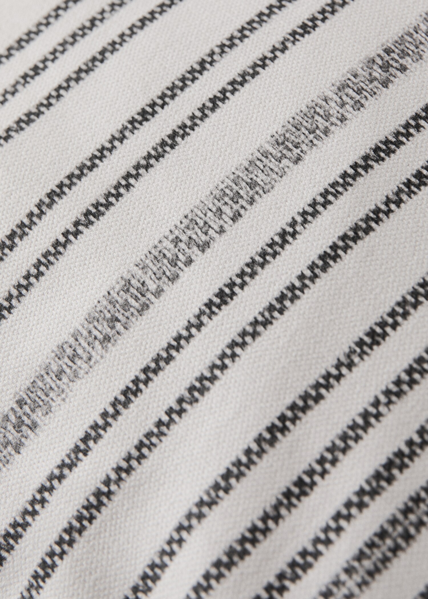 Irregular striped cotton cushion cover 45x45cm - Details of the article 3