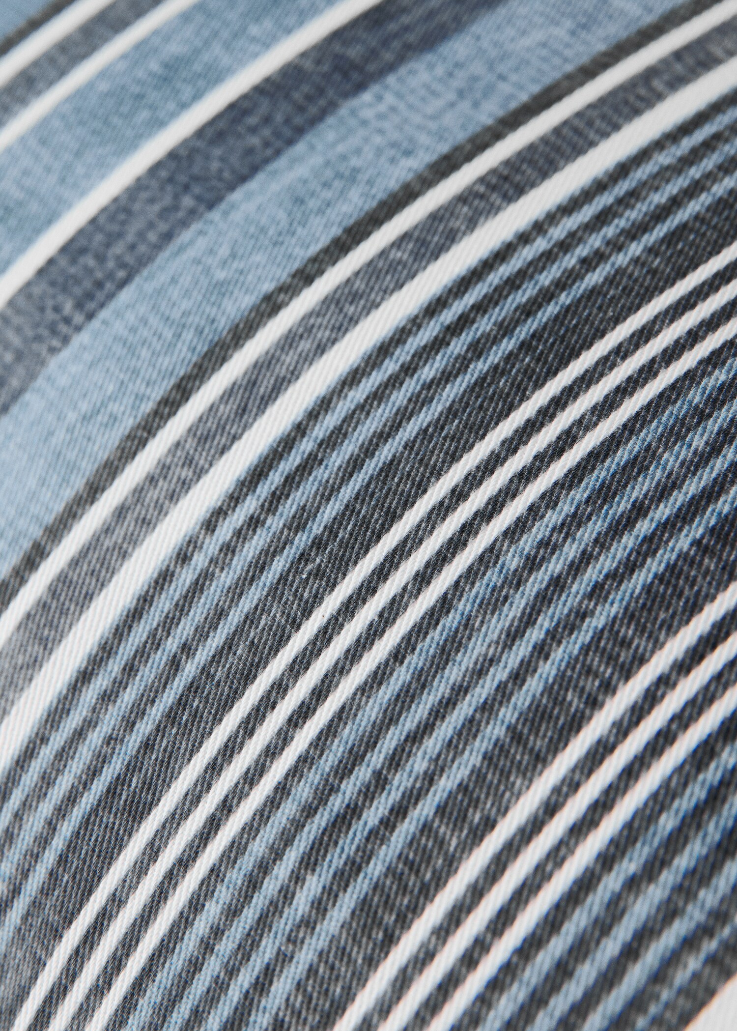 Kissenbezug aus Baumwolle mit Streifen, Größe 40x60 cm - Detail des Artikels 3