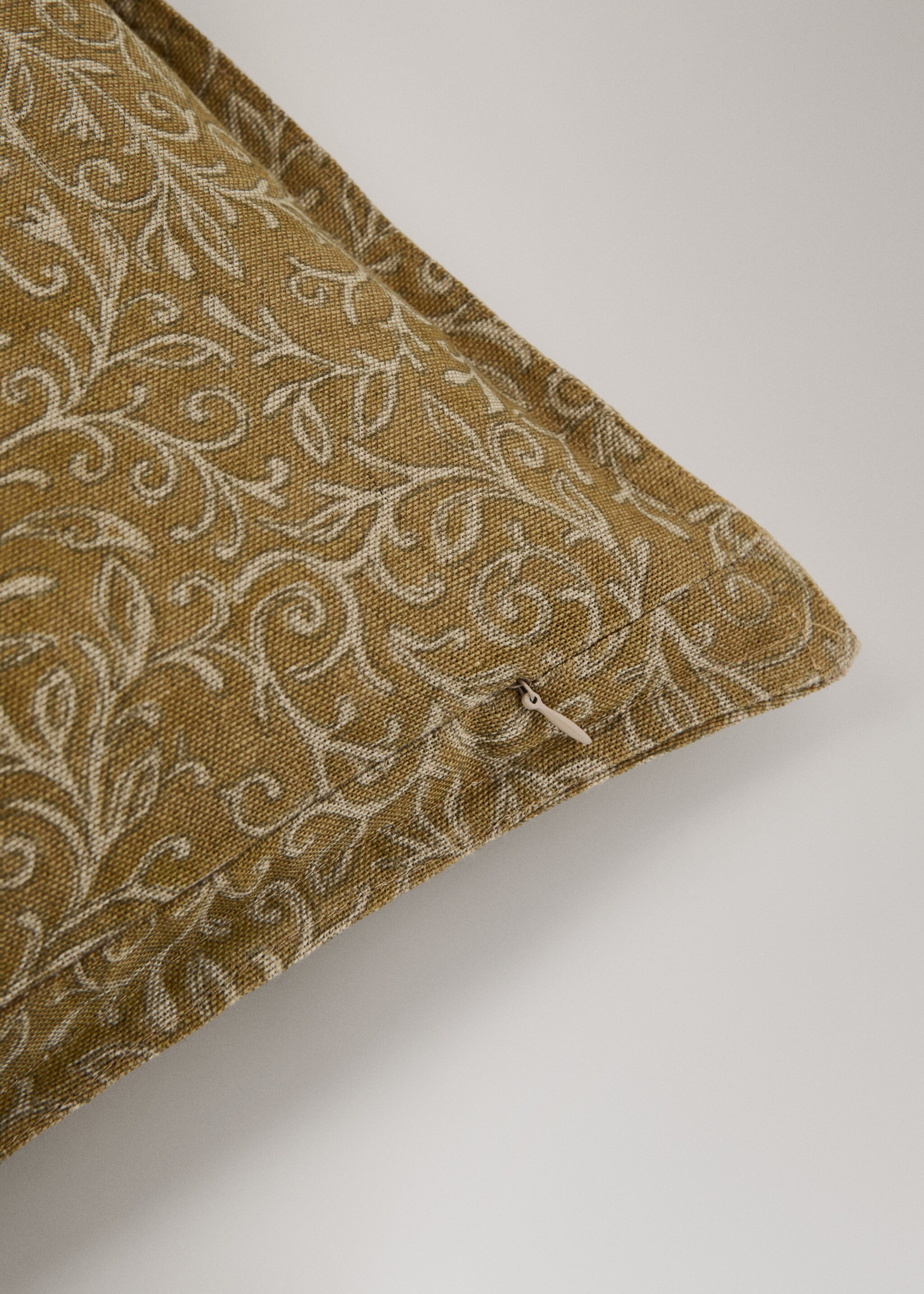 Linen cotton cushion cover with leaf print 40x60 cm - Details of the article 2, Mustard. Ref: 27003361-00.