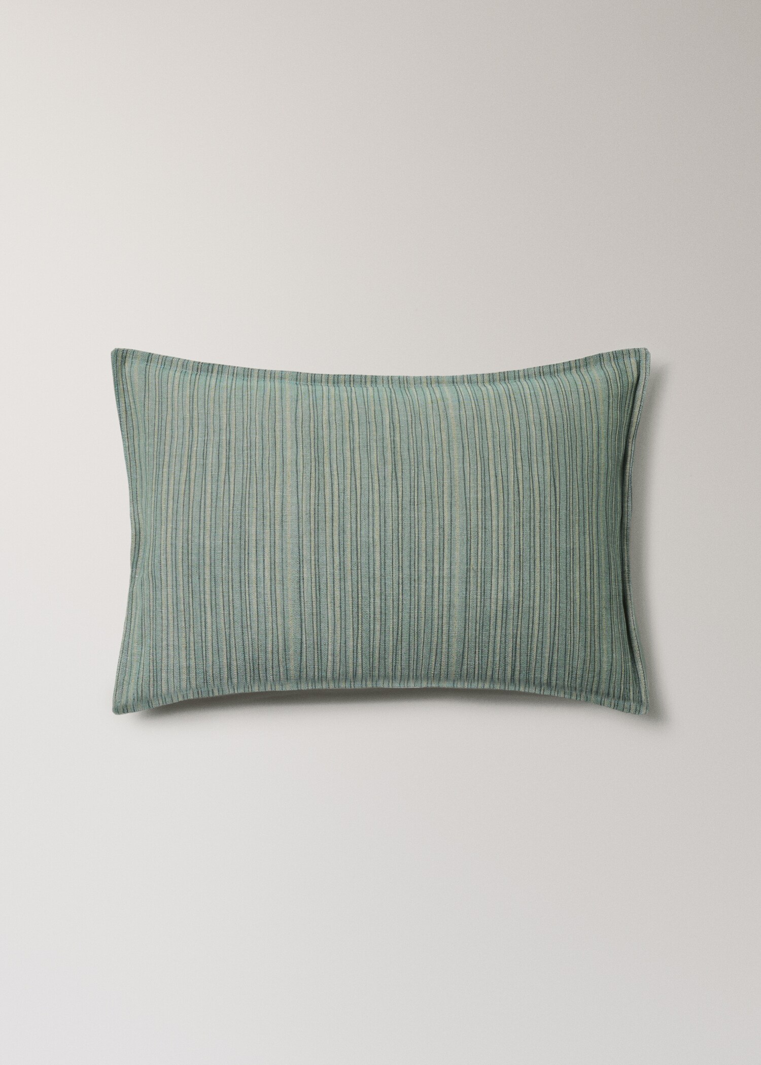 Linen-cotton cushion cover with thin stripes 40 x 60 cm - Article without model
