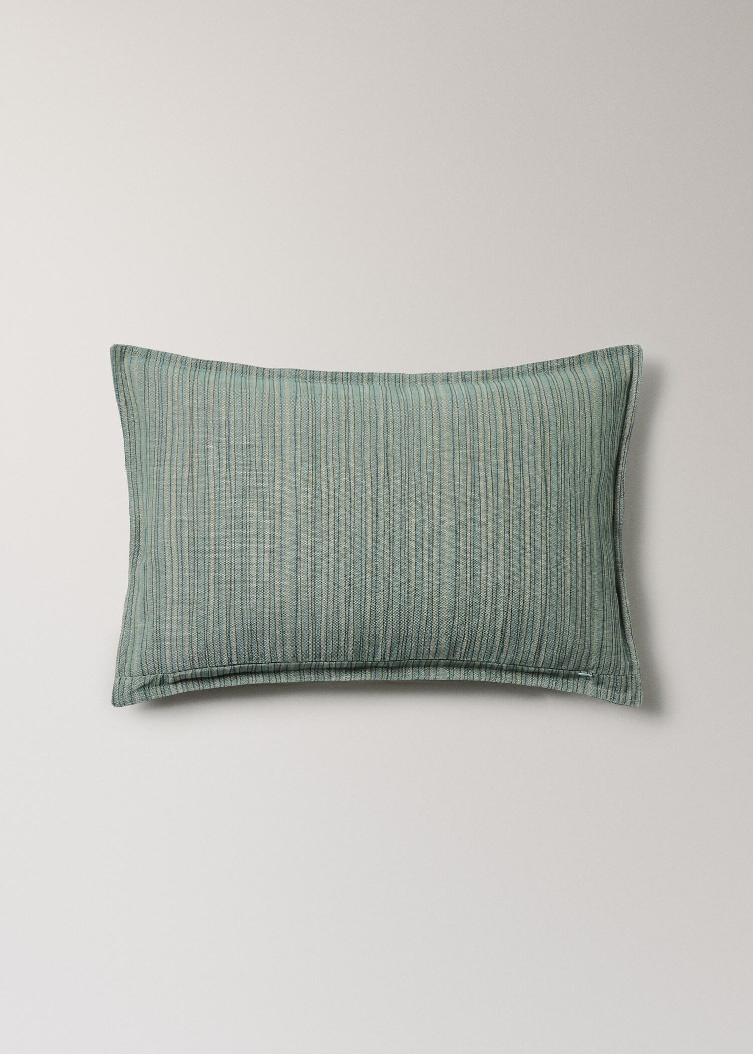 Linen-cotton cushion cover with thin stripes 40 x 60 cm - Details of the article 4