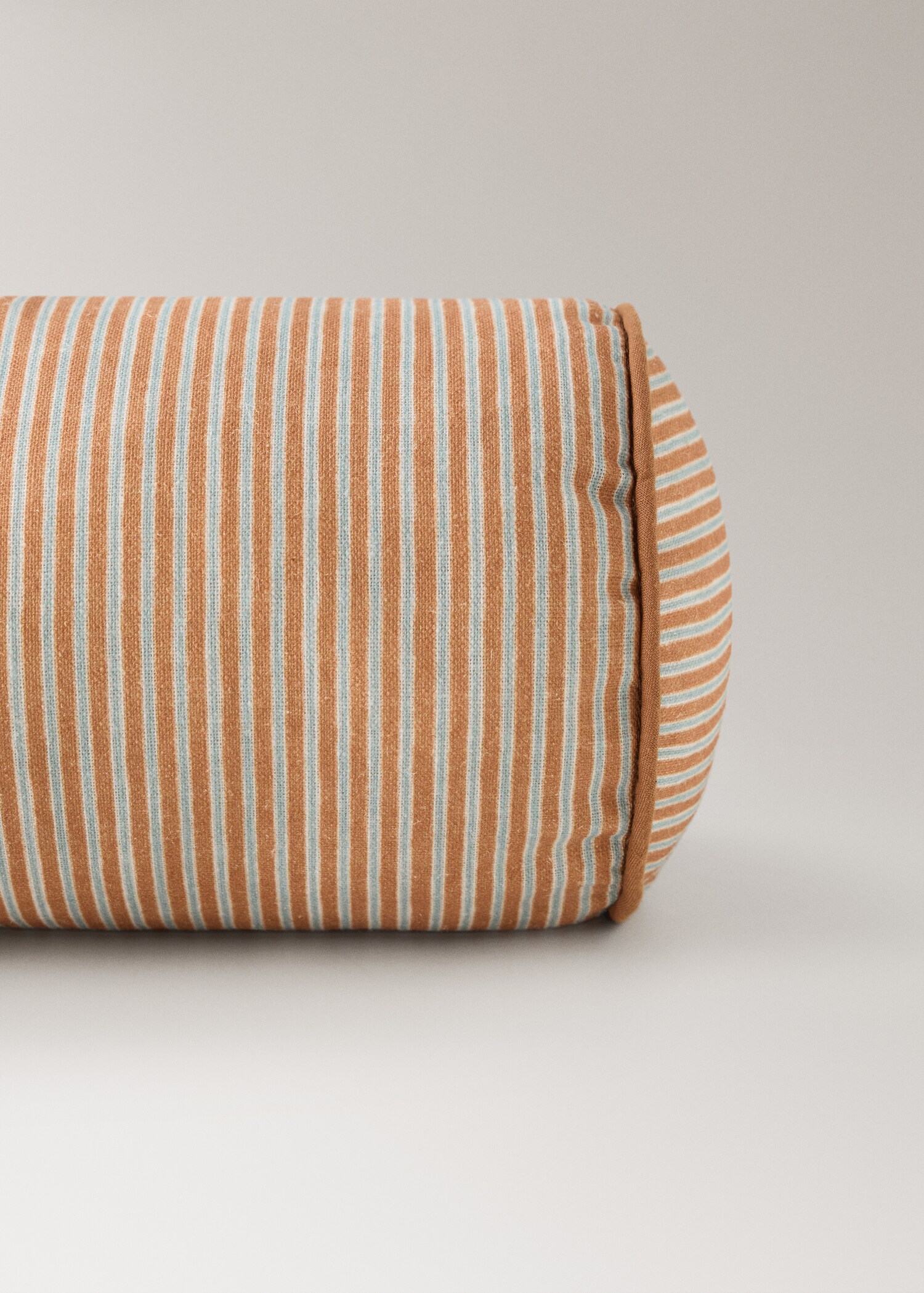 Two-tone striped children’s cushion cover 14 x 35 cm - Details of the article 1