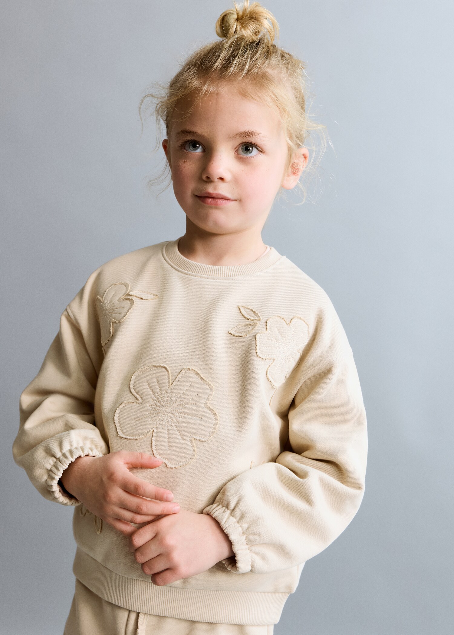 Sudadera algodón bordado - Plano medio