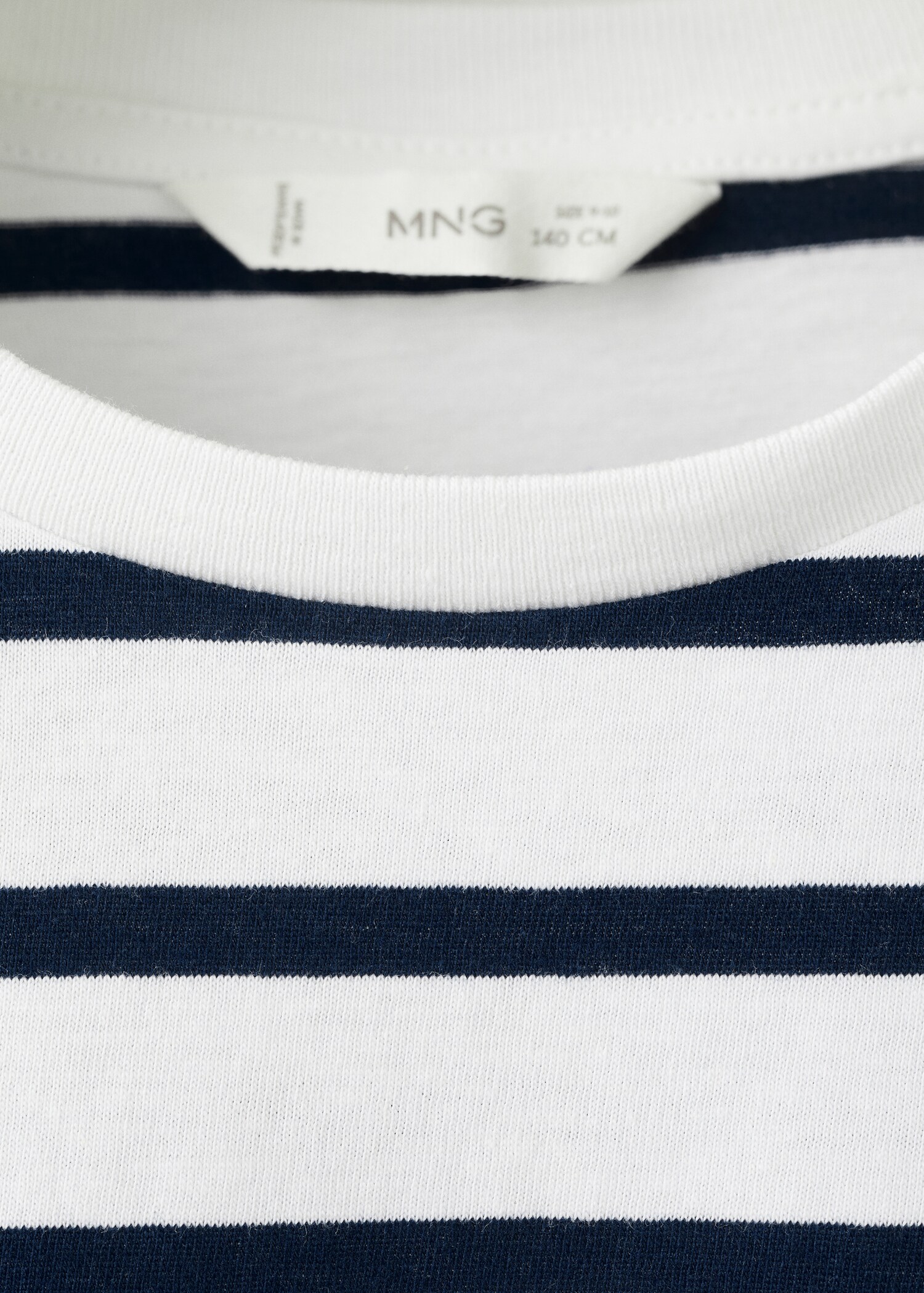 T-shirt gom - Détail de l'article 0