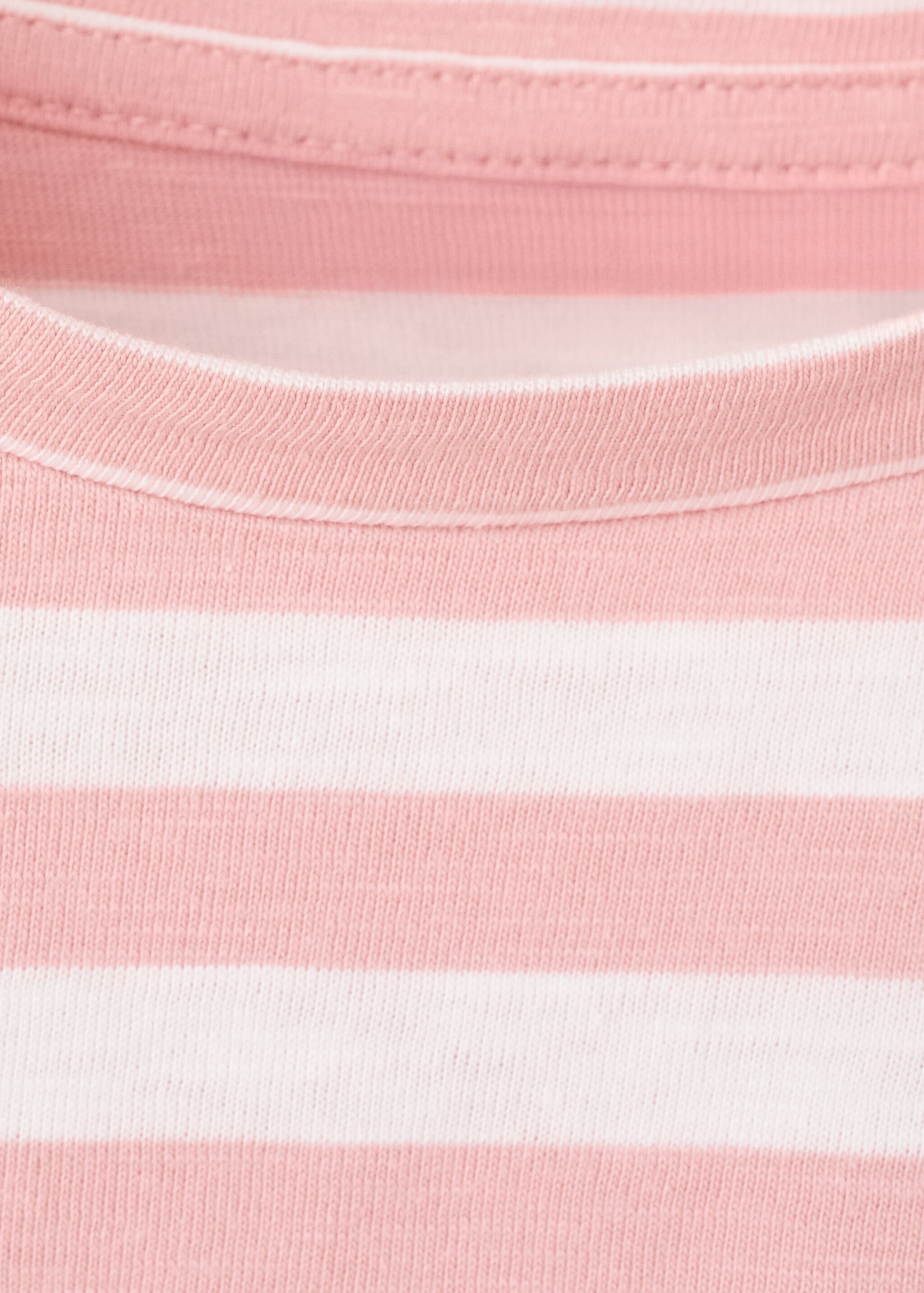 Long-sleeved t-shirt with ruffles - Details of the article 0, Pink. Ref: 27003726-00.