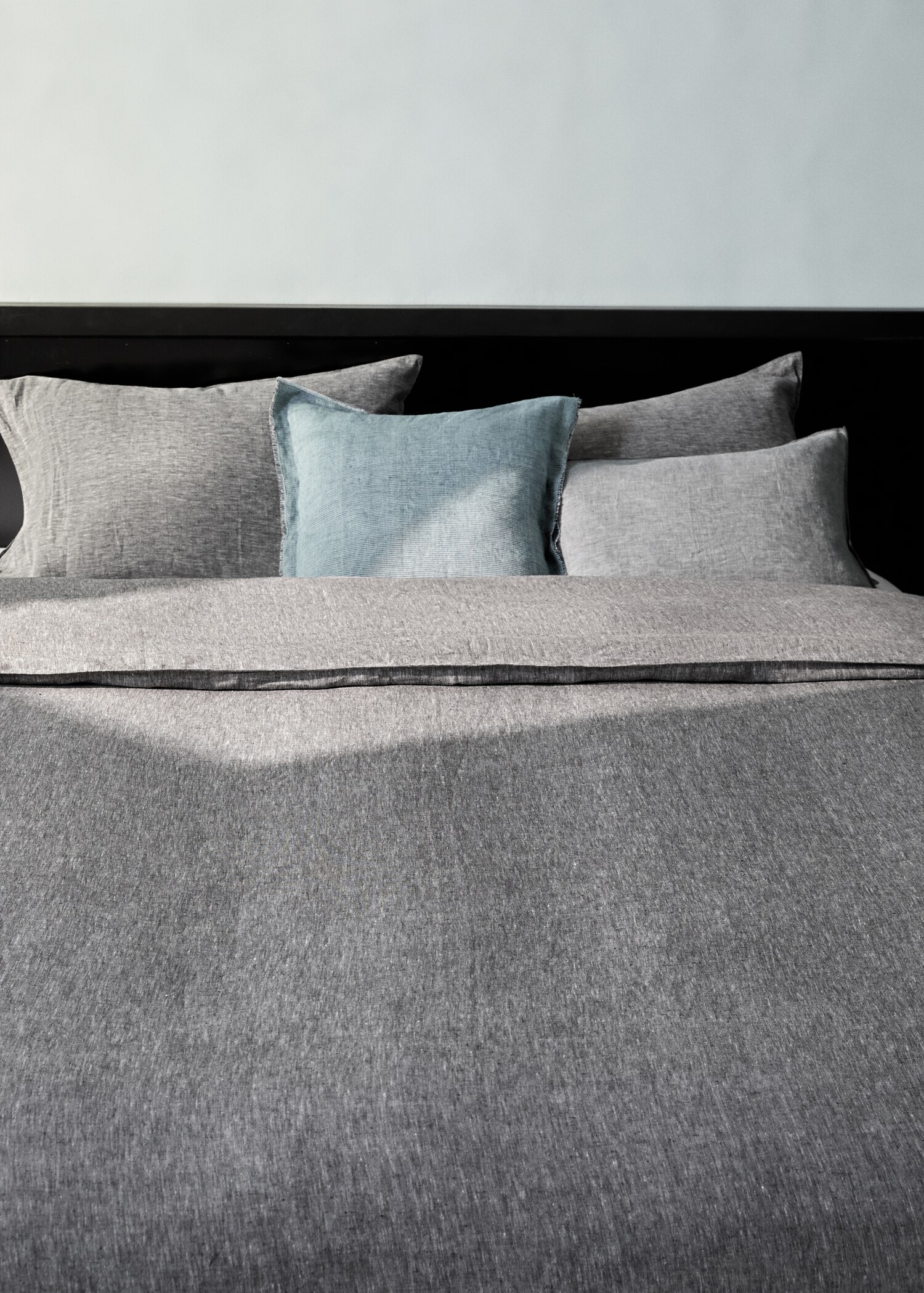 Linen yarn-dyed duvet cover for 150/160 cm bed - Details of the article 7