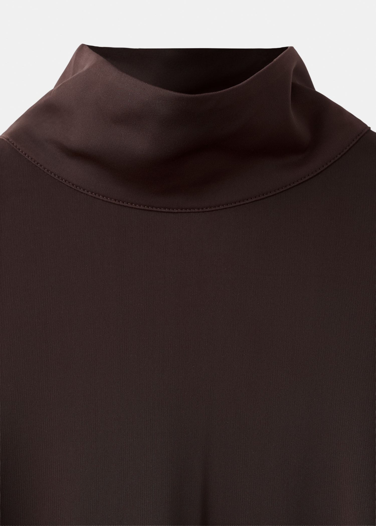 Langärmliges Kleid mit Schlitz - Detail des Artikels 8