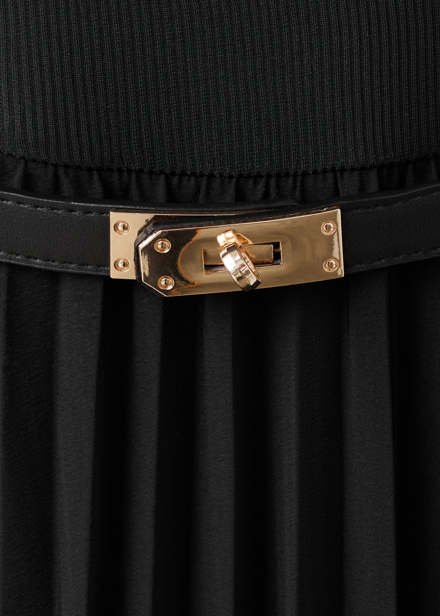 Flared midi-dress with belt - Details of the article 8