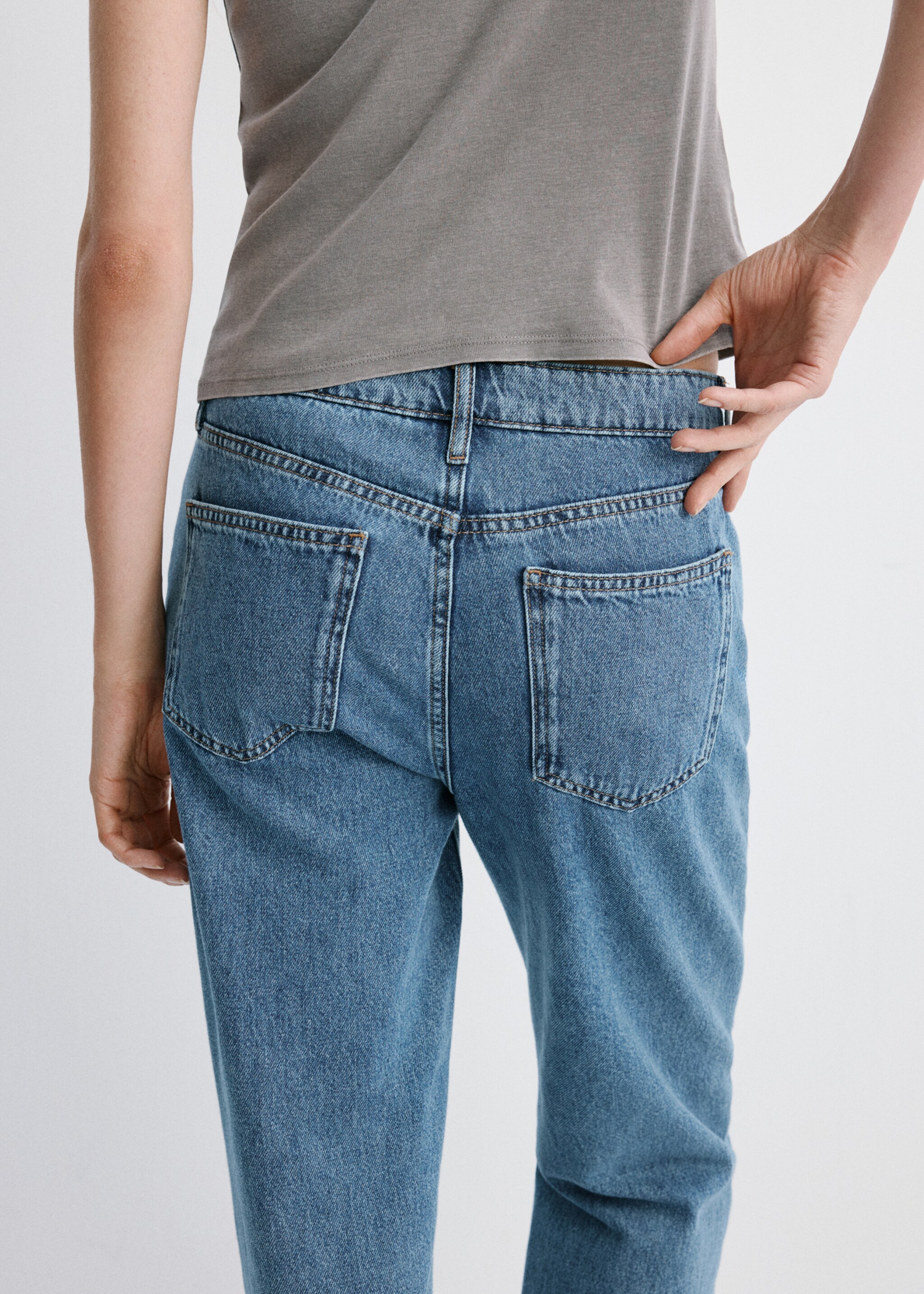 Matilda High-Waist Straight Jeans - Detail des Artikels 6, Mittelblau. Ref: 27004106-00.