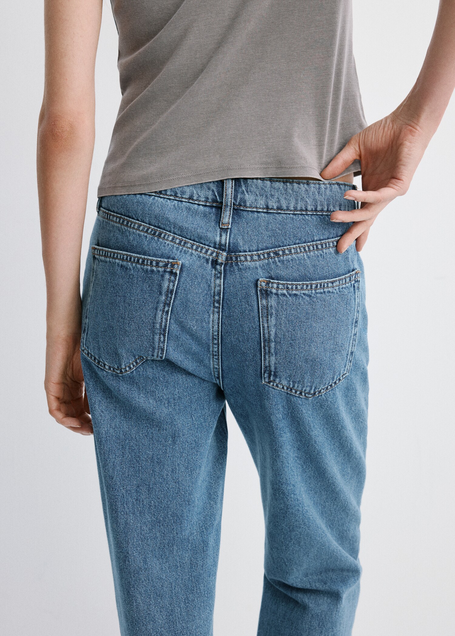 Matilda high-rise straight jeans - Details of the article 6