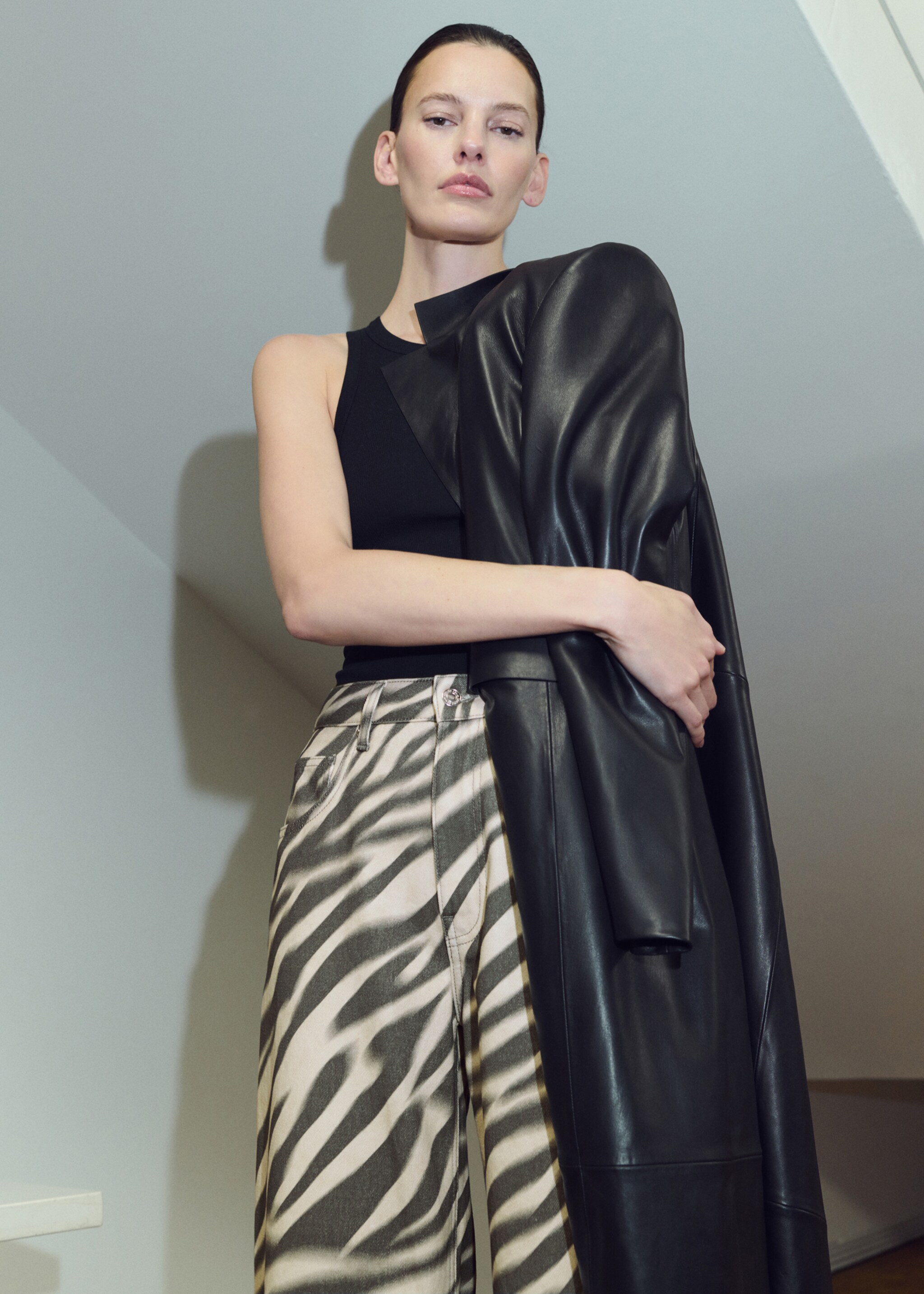 Zebra-print straight-fit jeans - Medium plane, Off White. Ref: 27004109-00.