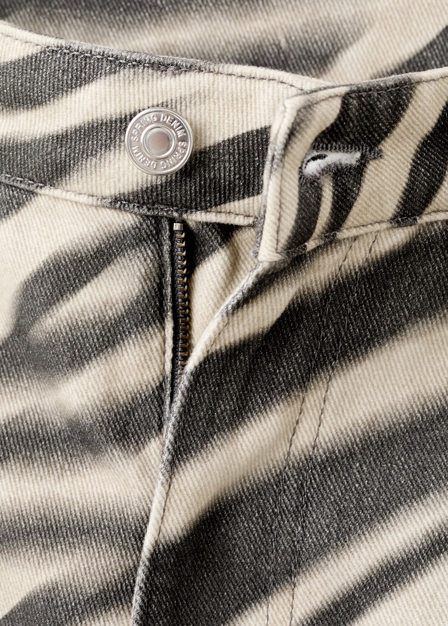 Zebra-print straight-fit jeans - Details of the article 0