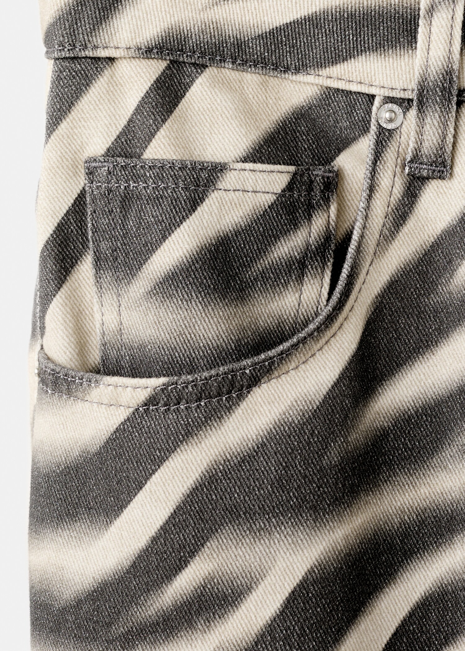 Zebra-print straight-fit jeans - Details of the article 8