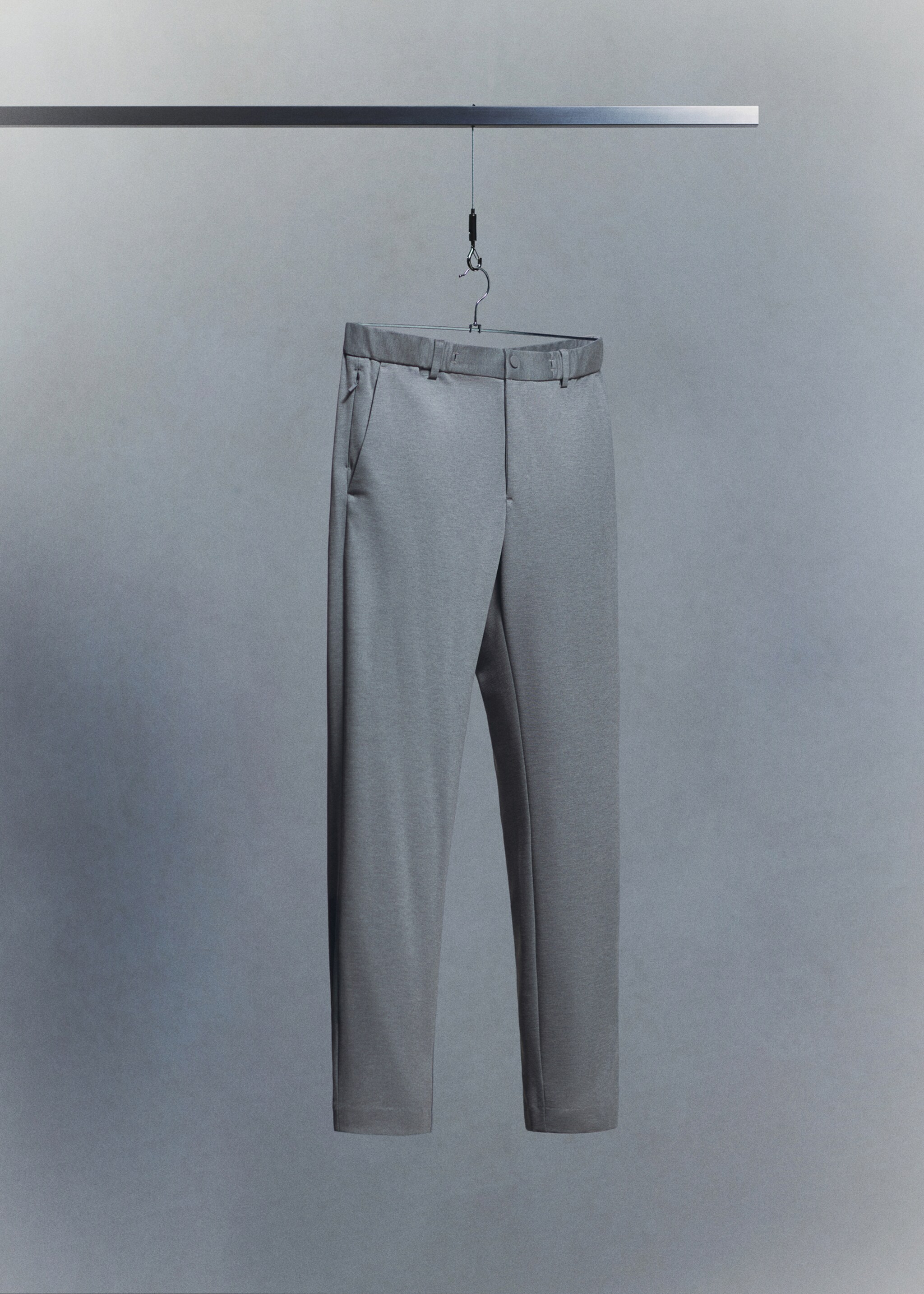 Pantalón chino comfort stretch - Detalle del artículo 9, Gris. Ref: 27004415-00.
