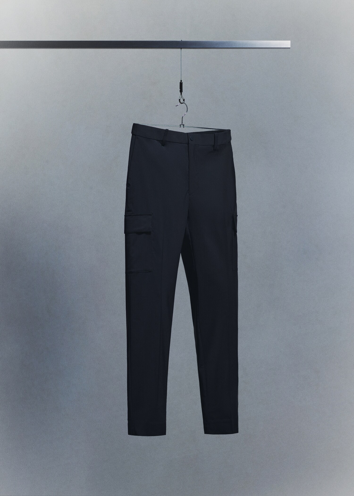 Slim fit comfort stretch cargo trousers - Details of the article 9