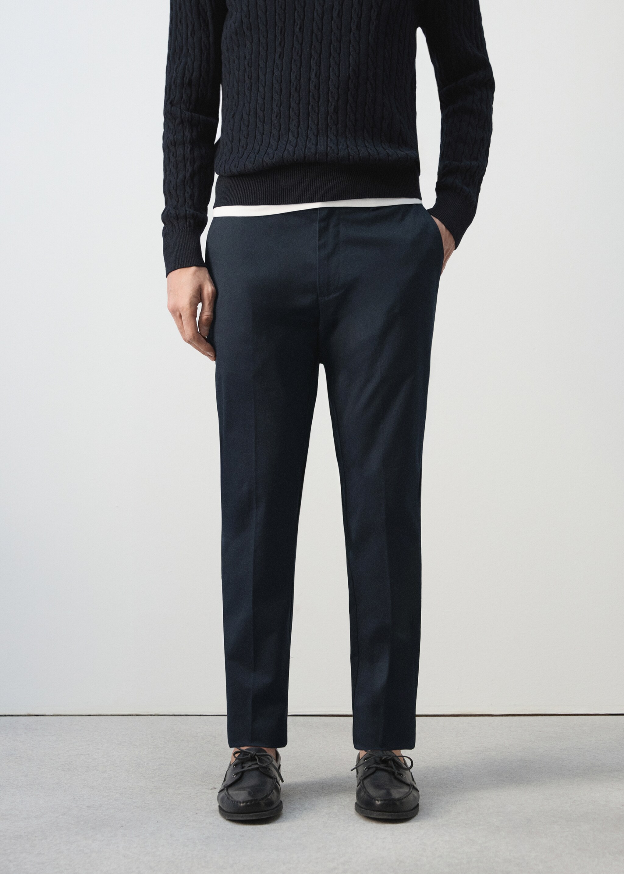 Dublino slim-fit chino trousers - Medium plane, Navy. Ref: 27004418-00.