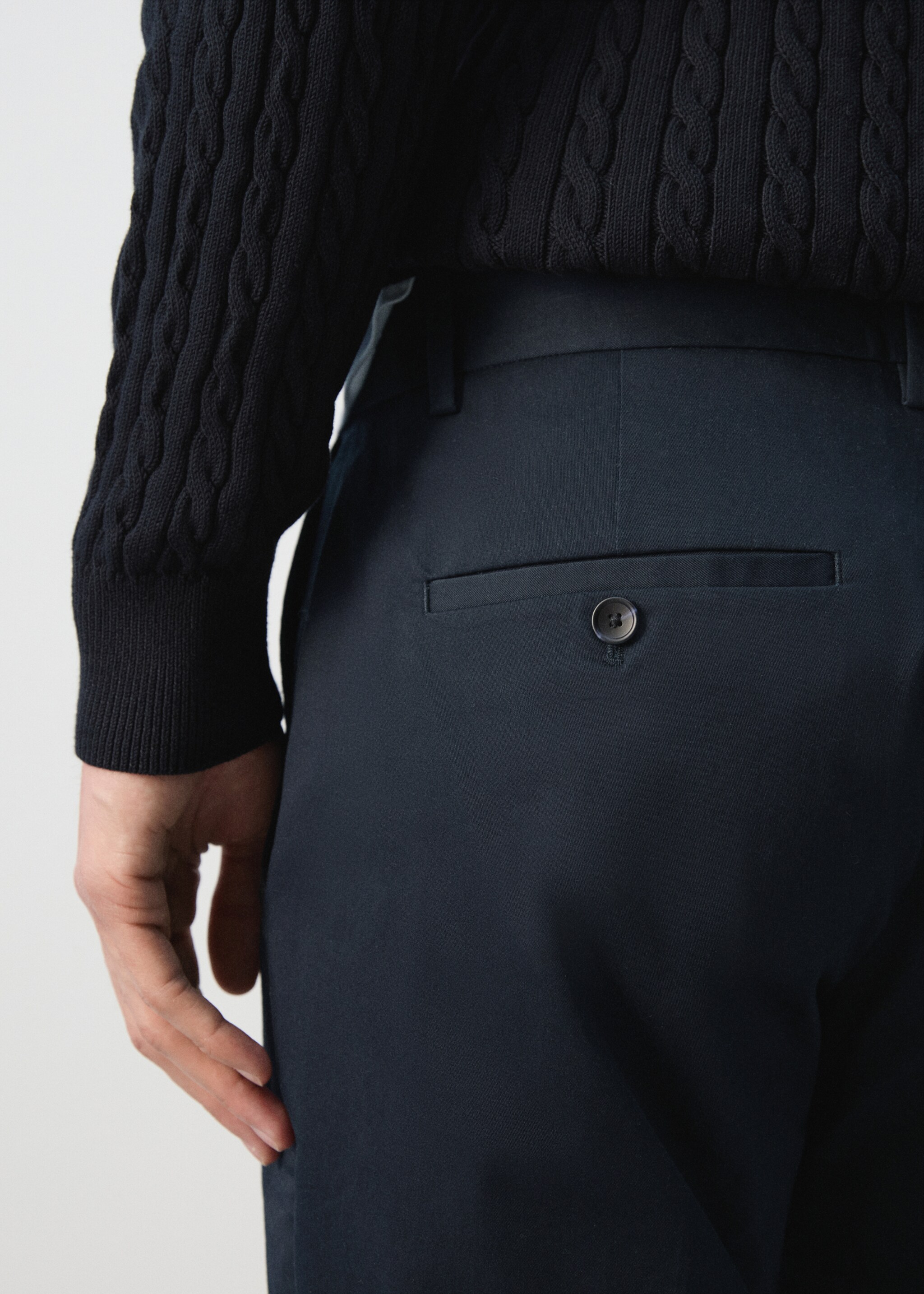 Dublino slim-fit chino trousers - Details of the article 6, Navy. Ref: 27004418-00.