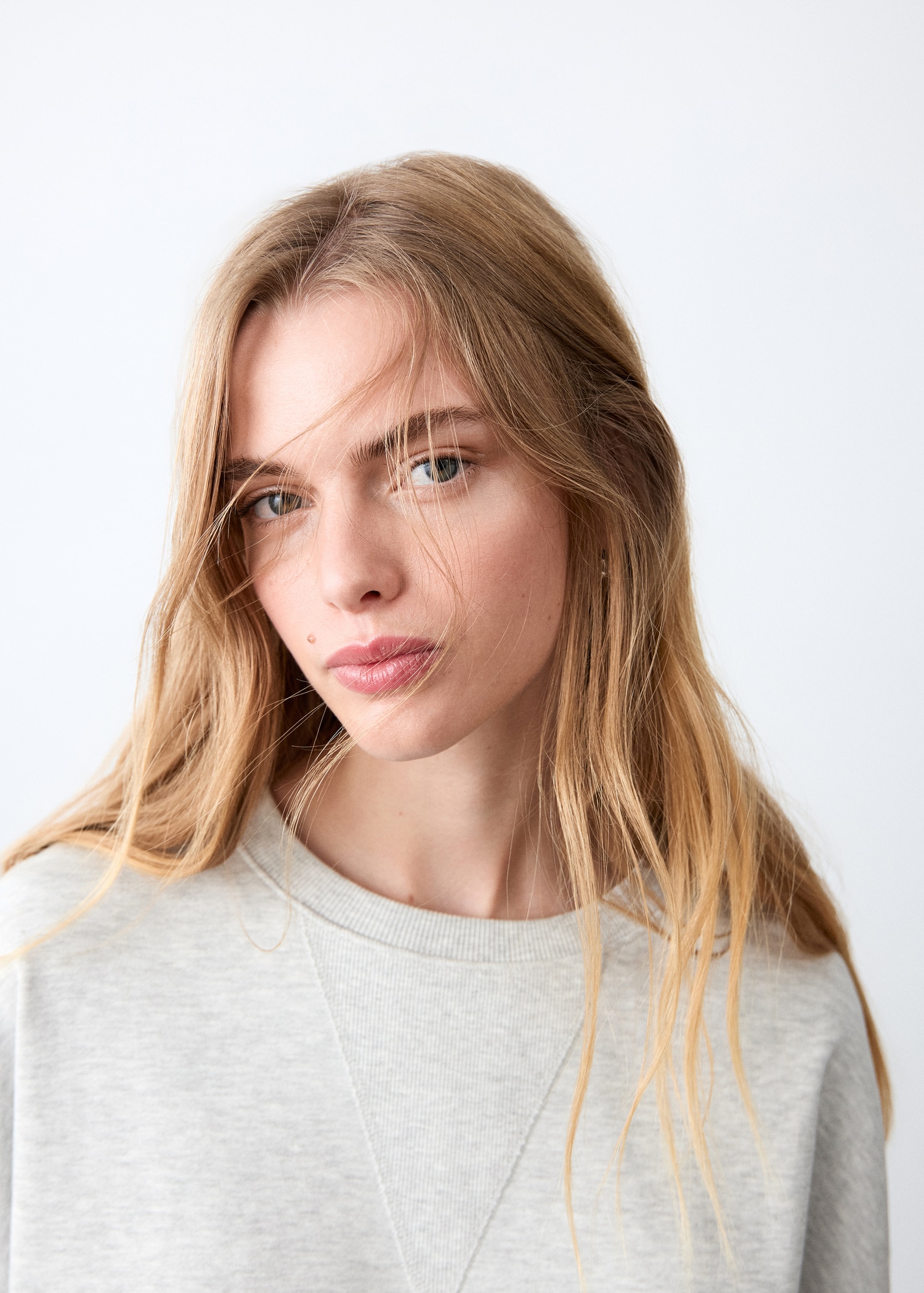 Cropped cotton sweatshirt - Details of the article 1