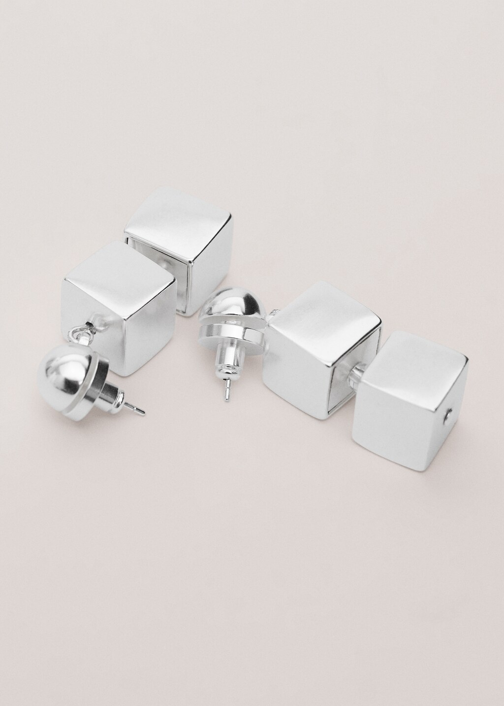 Hanging metallic cube earrings - image 3