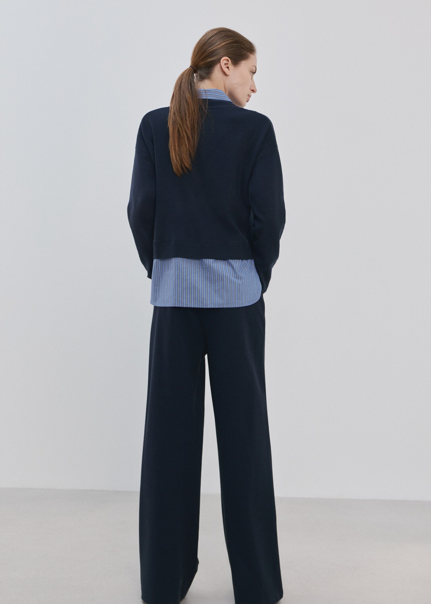 كنزة قميص متناسق - الجهة الخلفية للمنتج