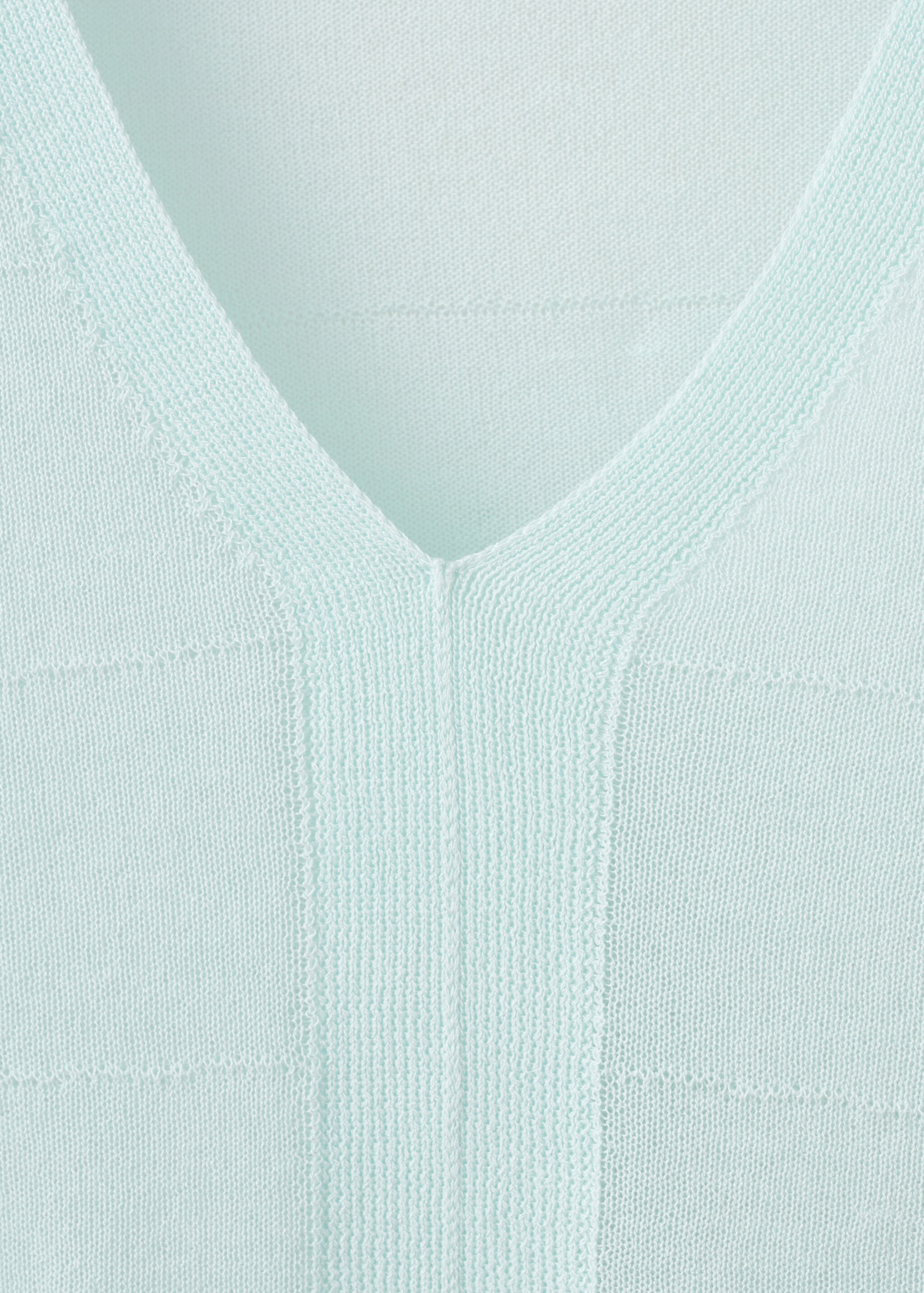 Jumper with slit detail - Details of the article 8, Mint Green. Ref: 27004785-00.