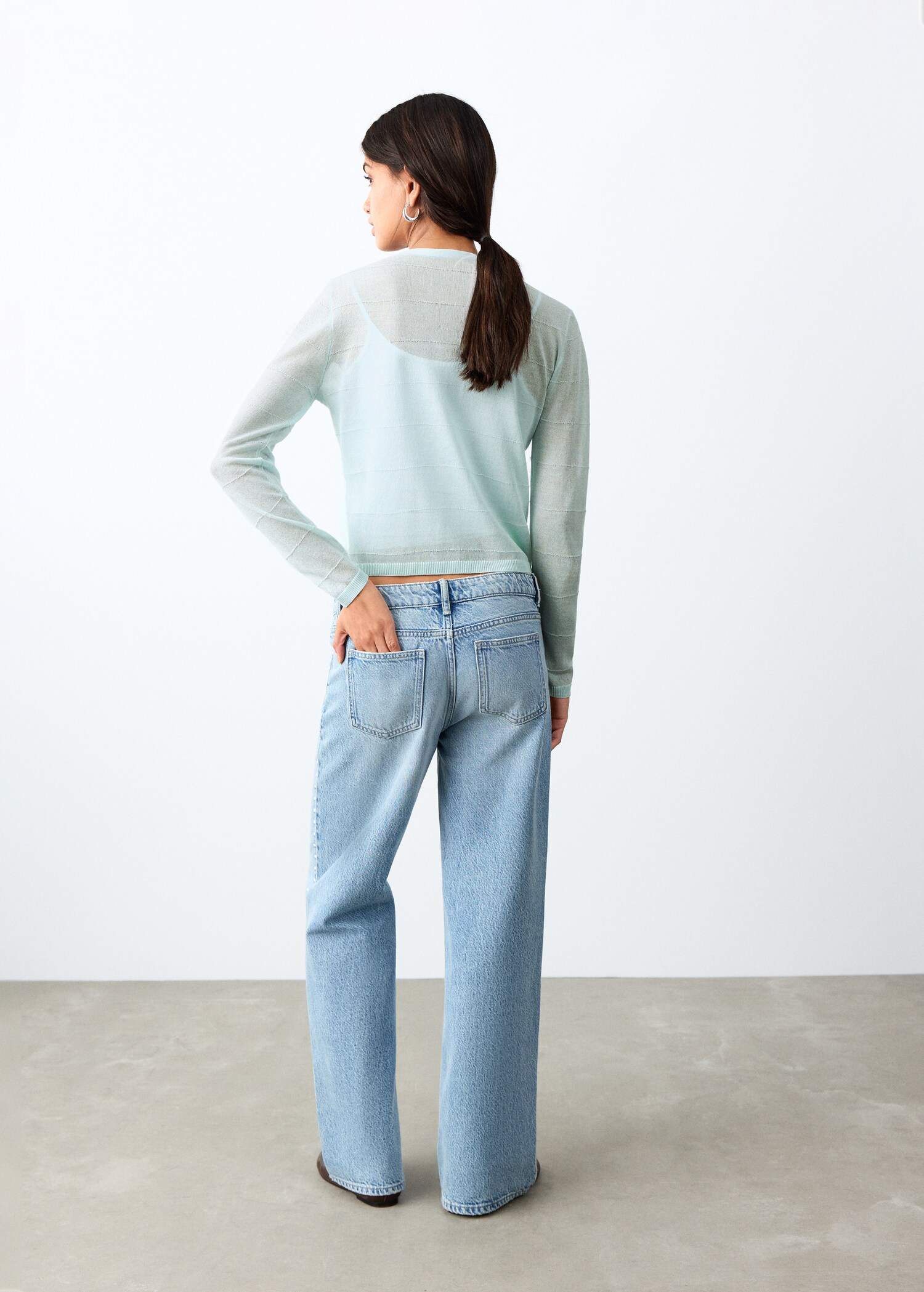 Jumper with slit detail - Reverse of the article