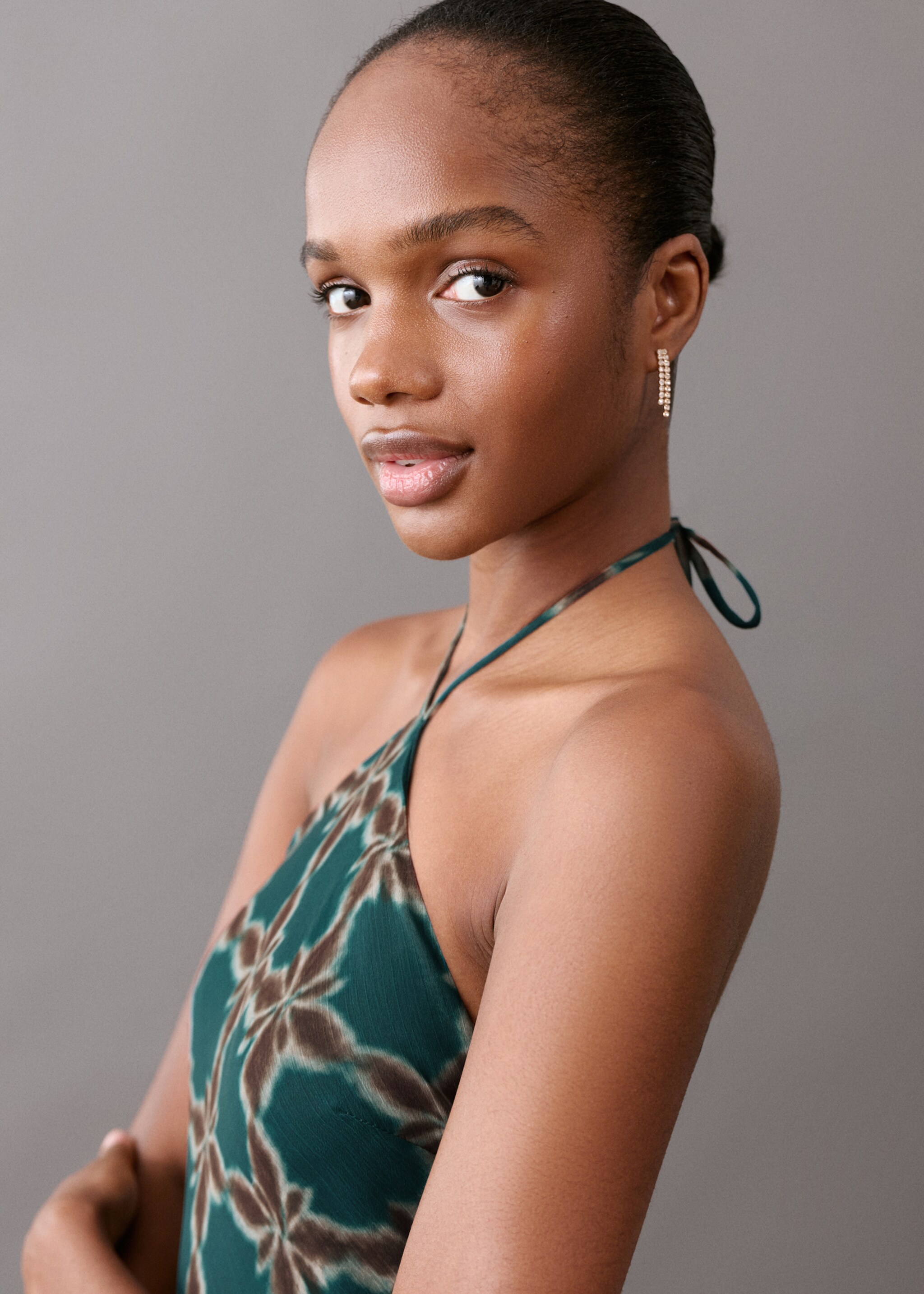 Halter-neck printed dress - Details of the article 1, Petrol Blue. Ref: 27005819-00.