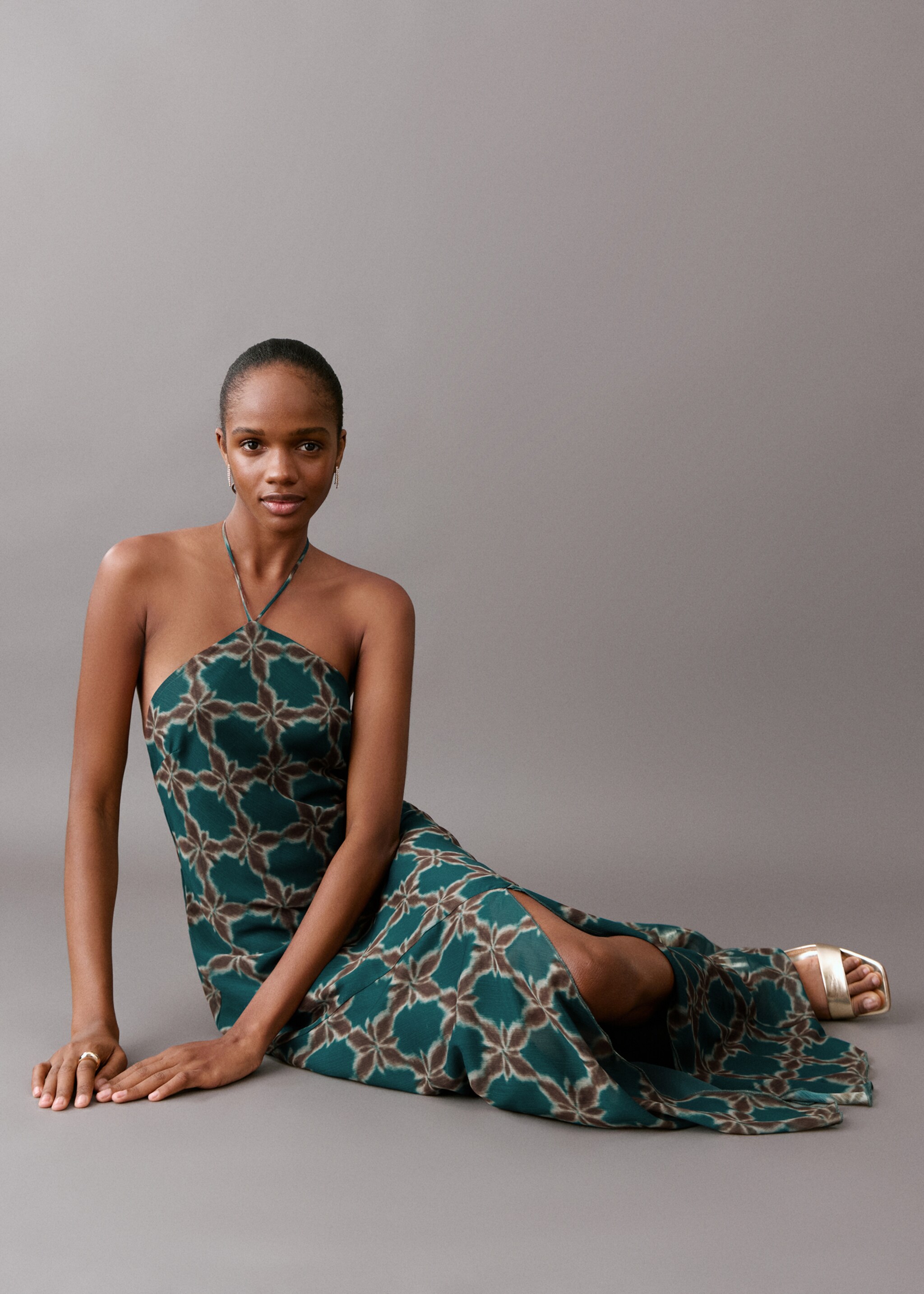 Halter-neck printed dress - Details of the article 2, Petrol Blue. Ref: 27005819-00.