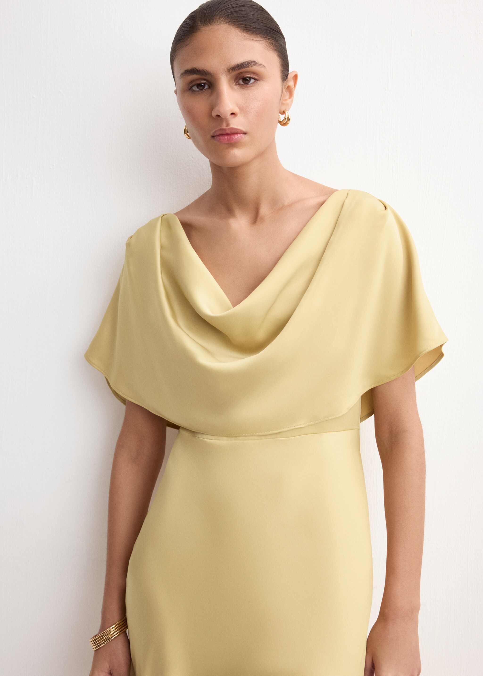 Long dress with draped neck - Medium plane, Beige. Ref: 27005822-00.