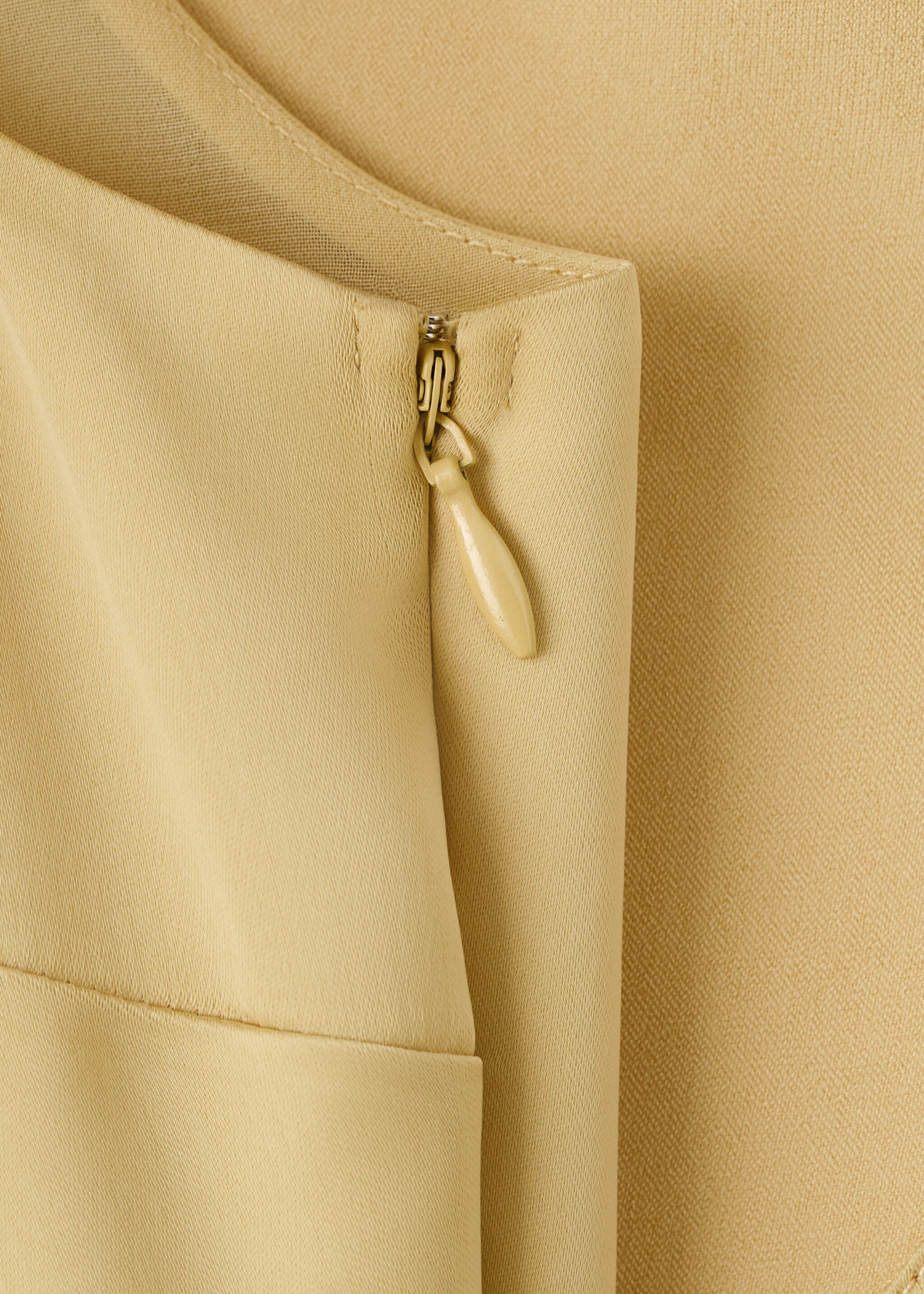 Long dress with draped neck - Details of the article 0, Beige. Ref: 27005822-00.